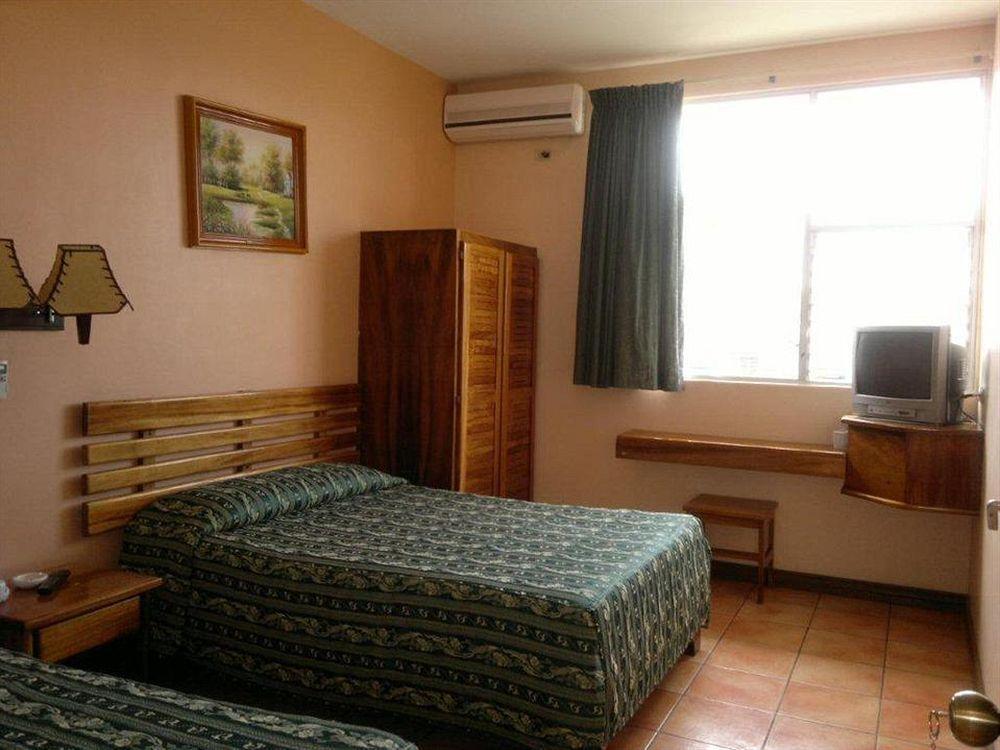 Park Hotel Puerto Limon