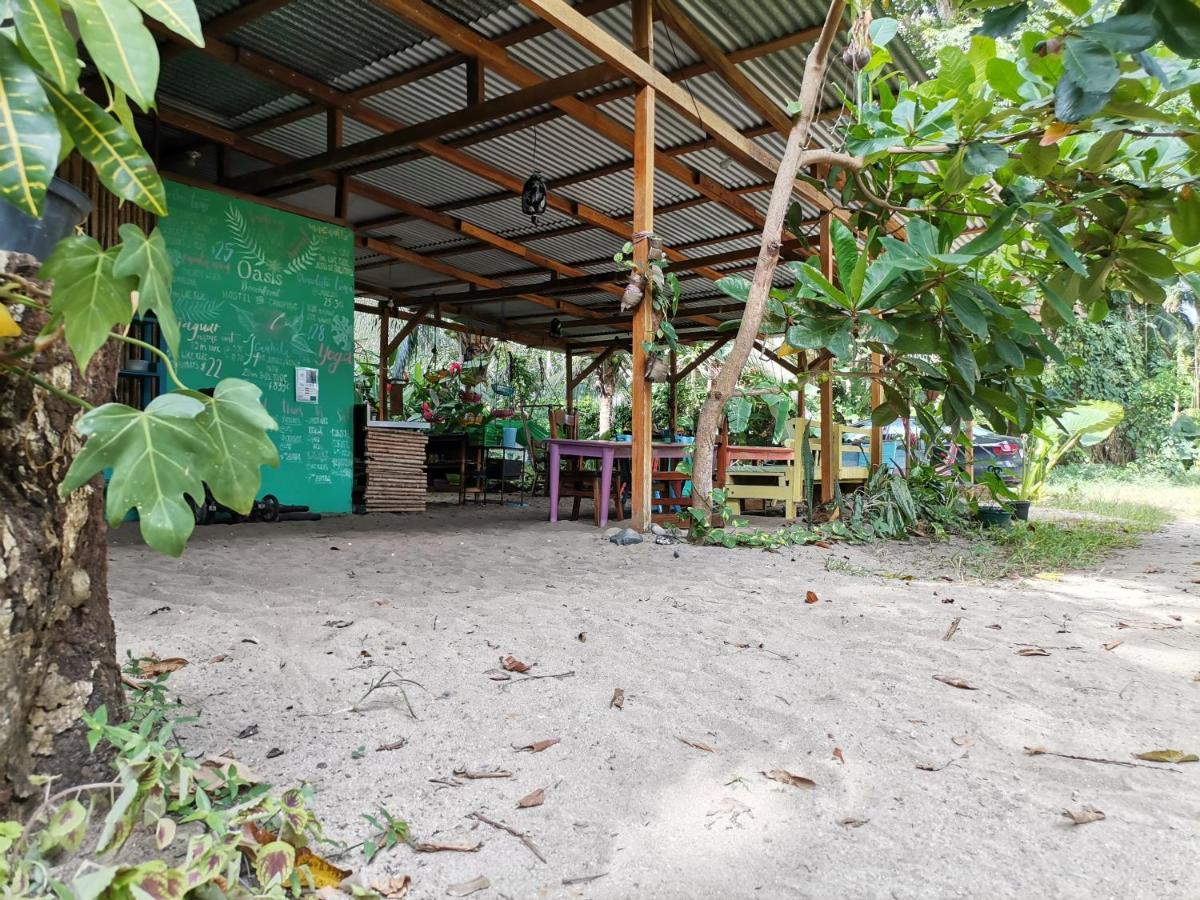 Oasis Beachfront Puerto Limon