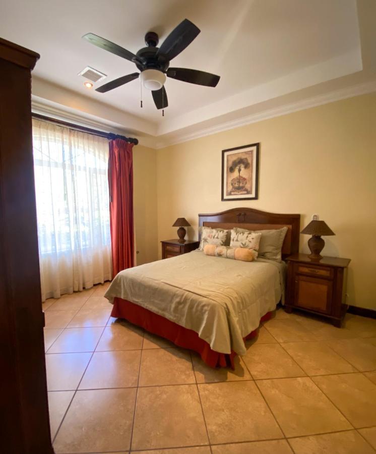 Espacioso Condominio En Pacific Sun