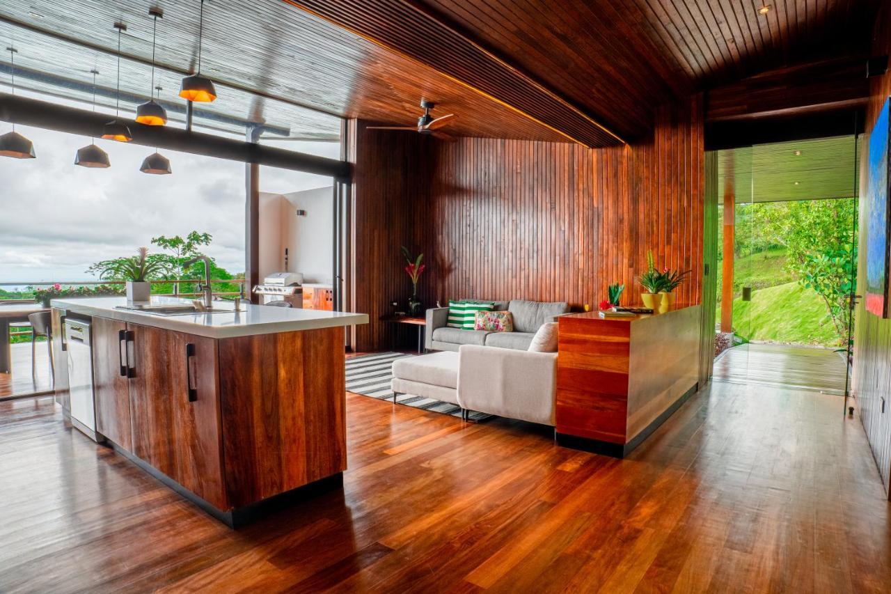 Villa Morpho - Luxury Jungle House At Ecolirios Community