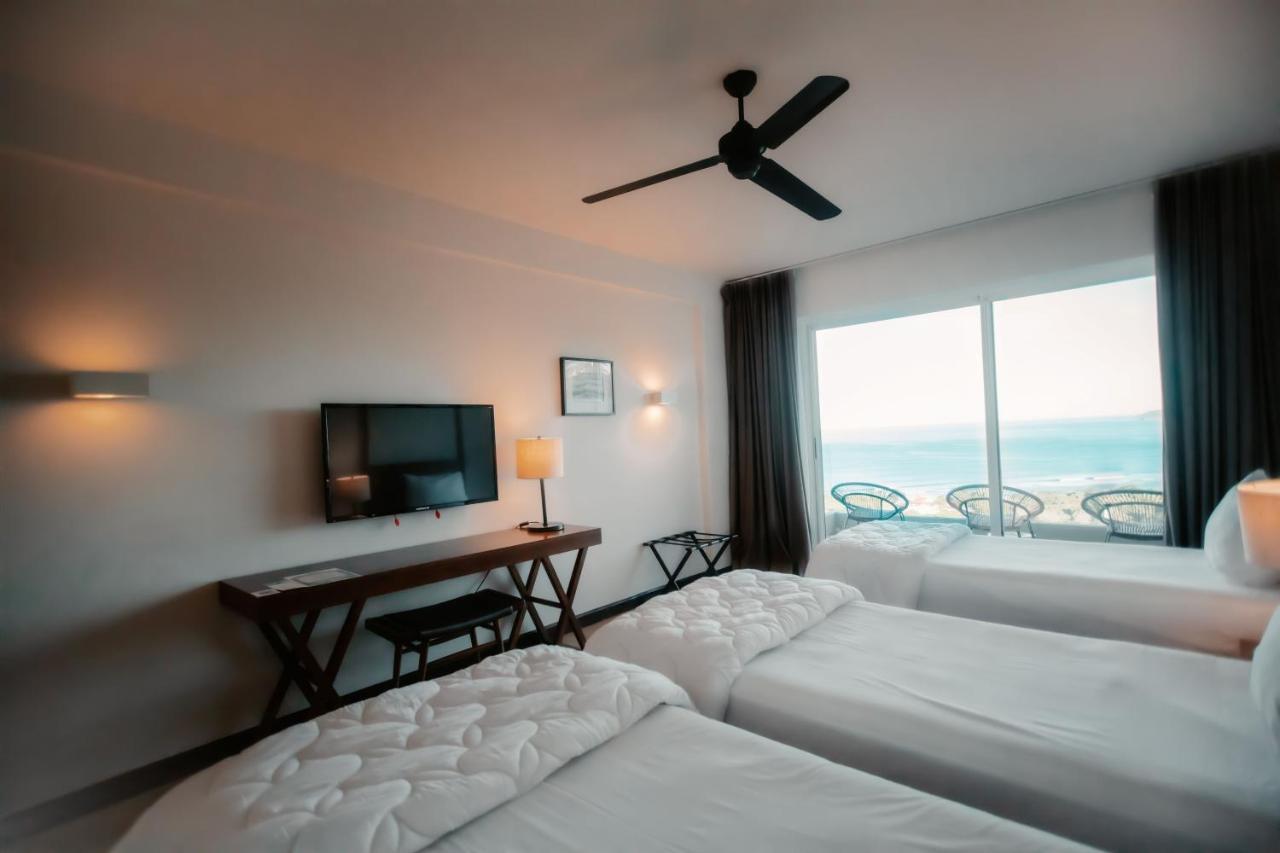 Wyndham Hotel 4*