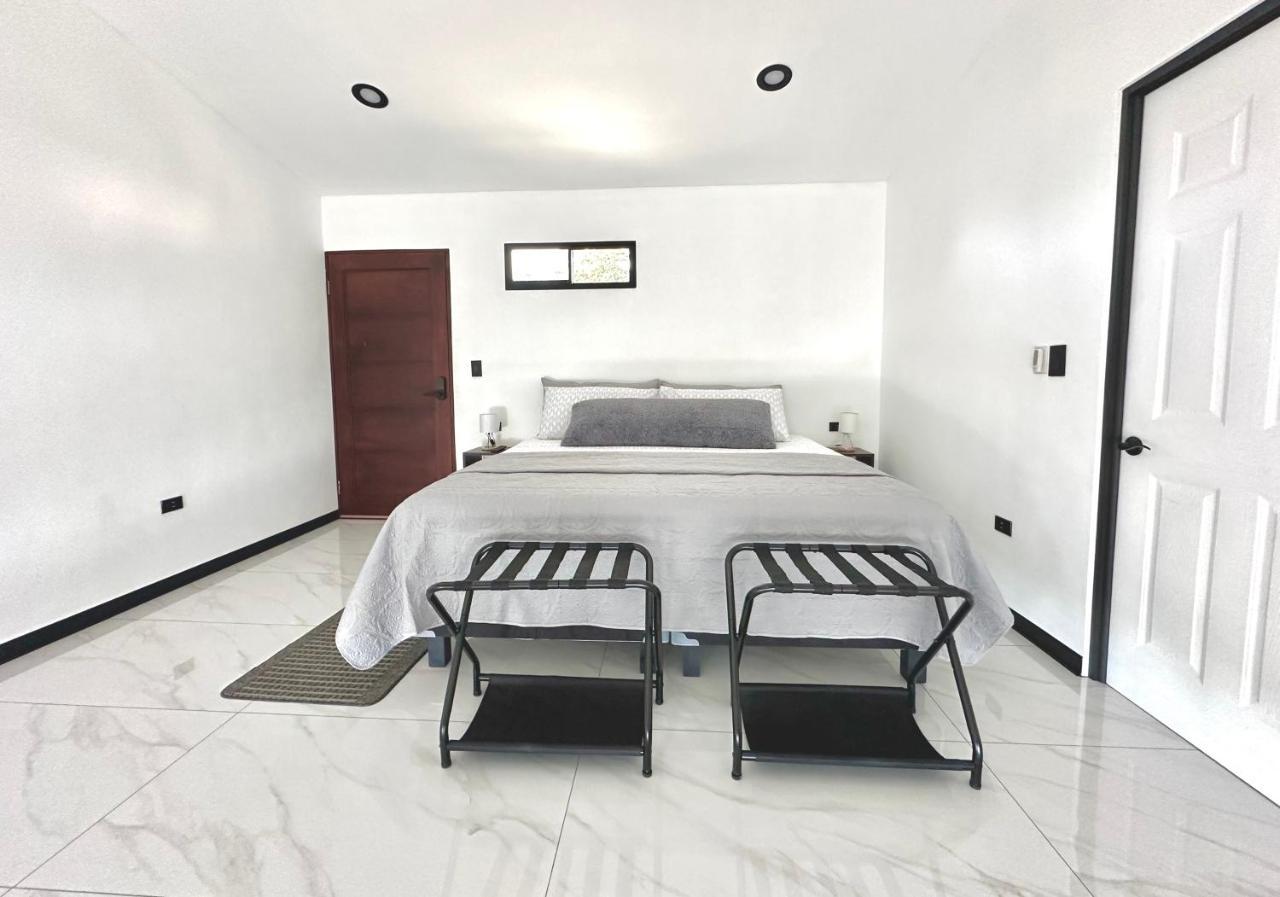 Black & White Apartment