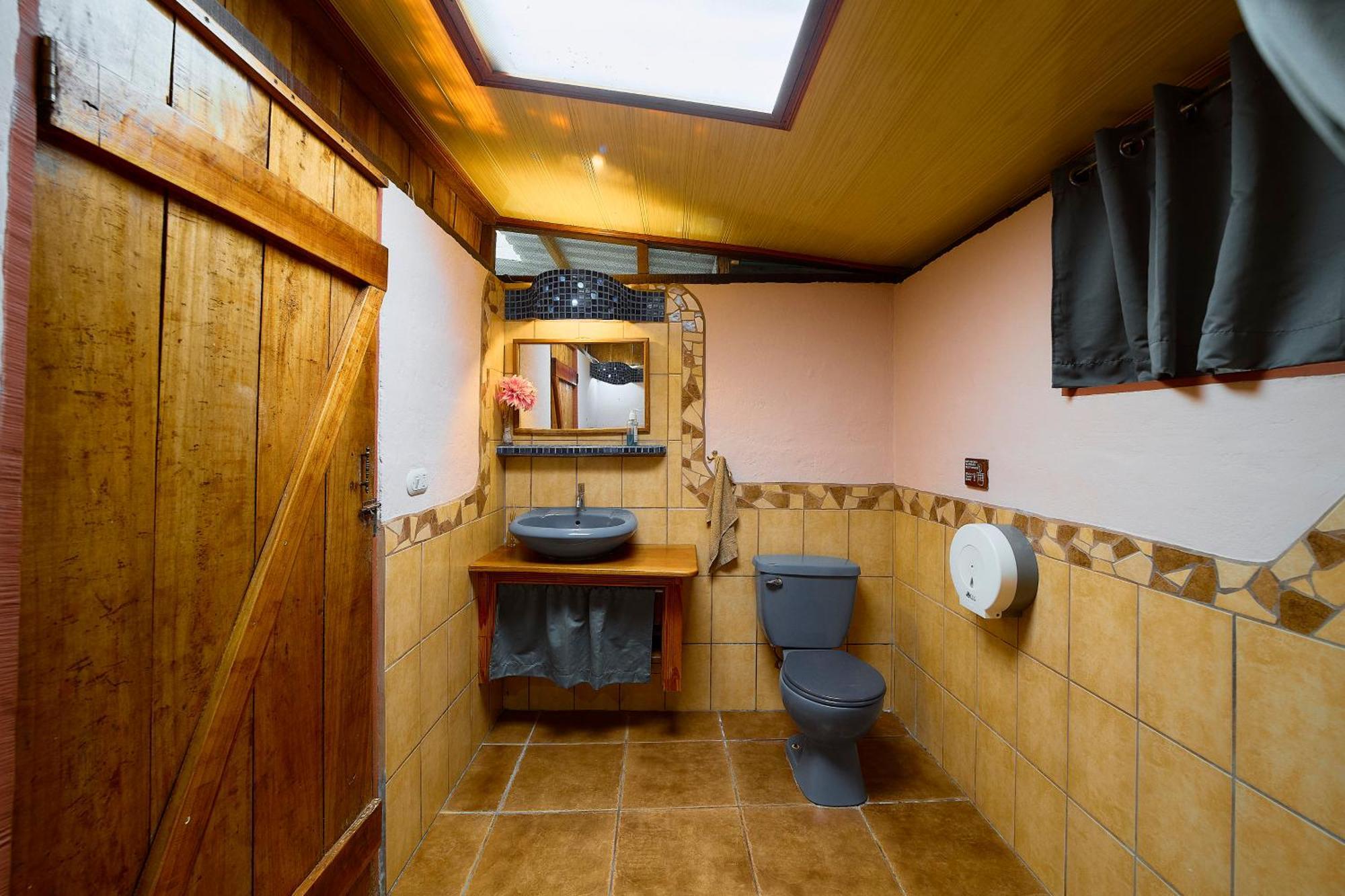 Cabinas Montesol *