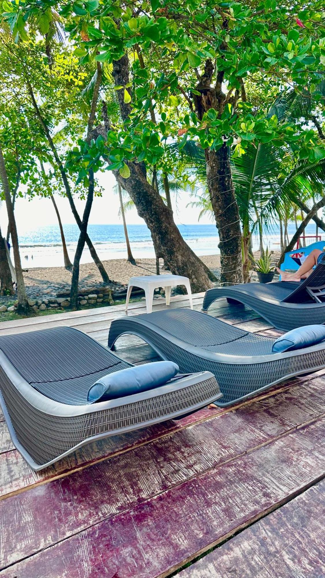 Beachfront Vista Hermosa