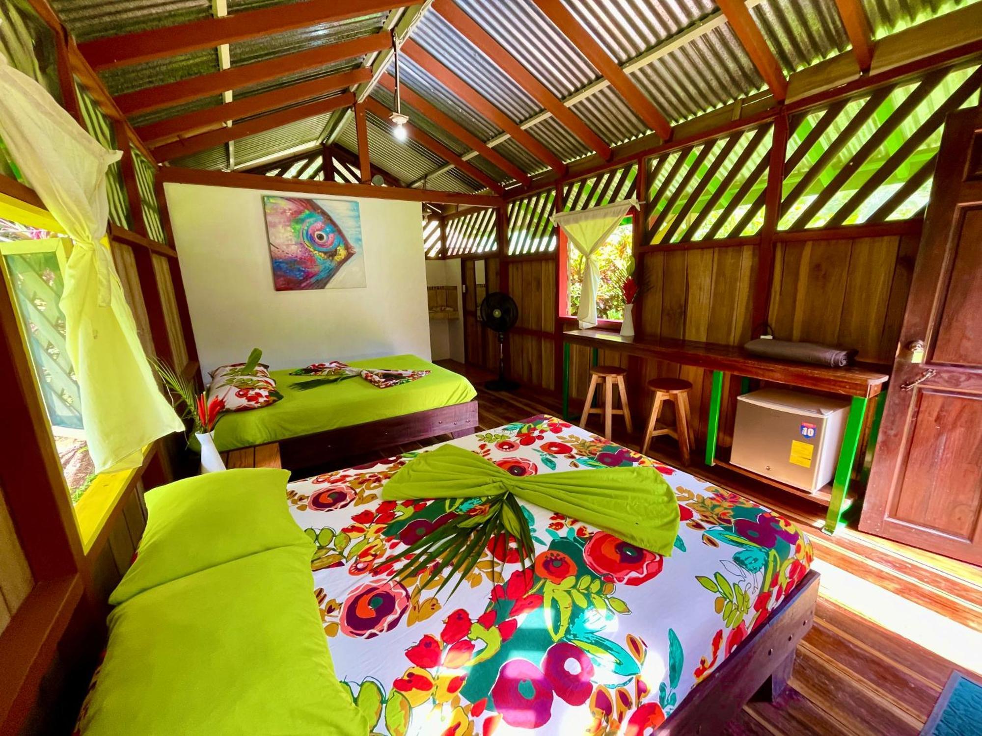 Lodge Alouatta And Canopy Cahuita