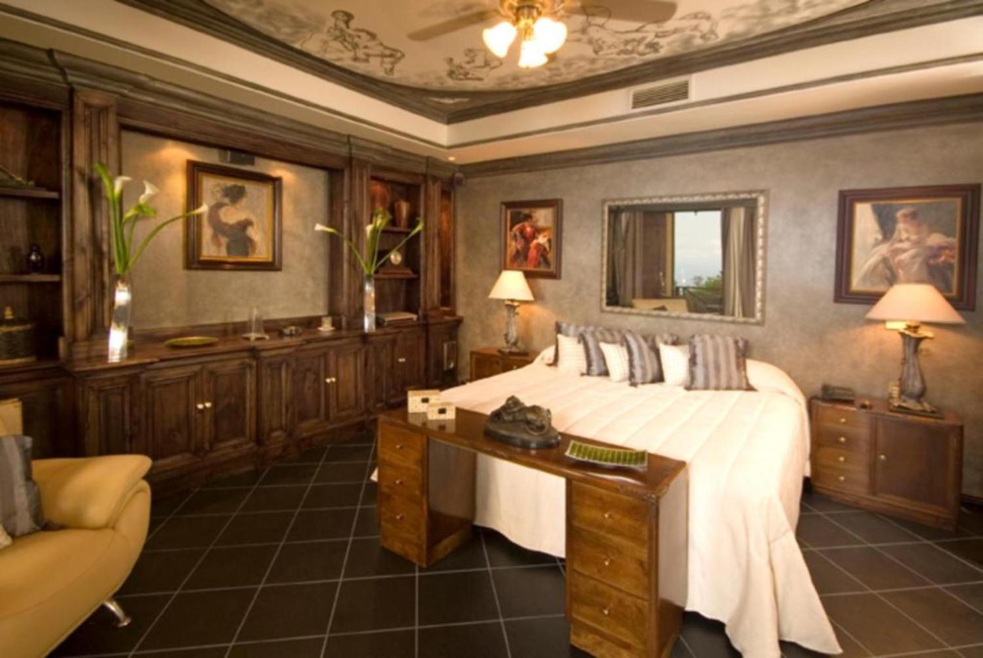 Hotel Caletas