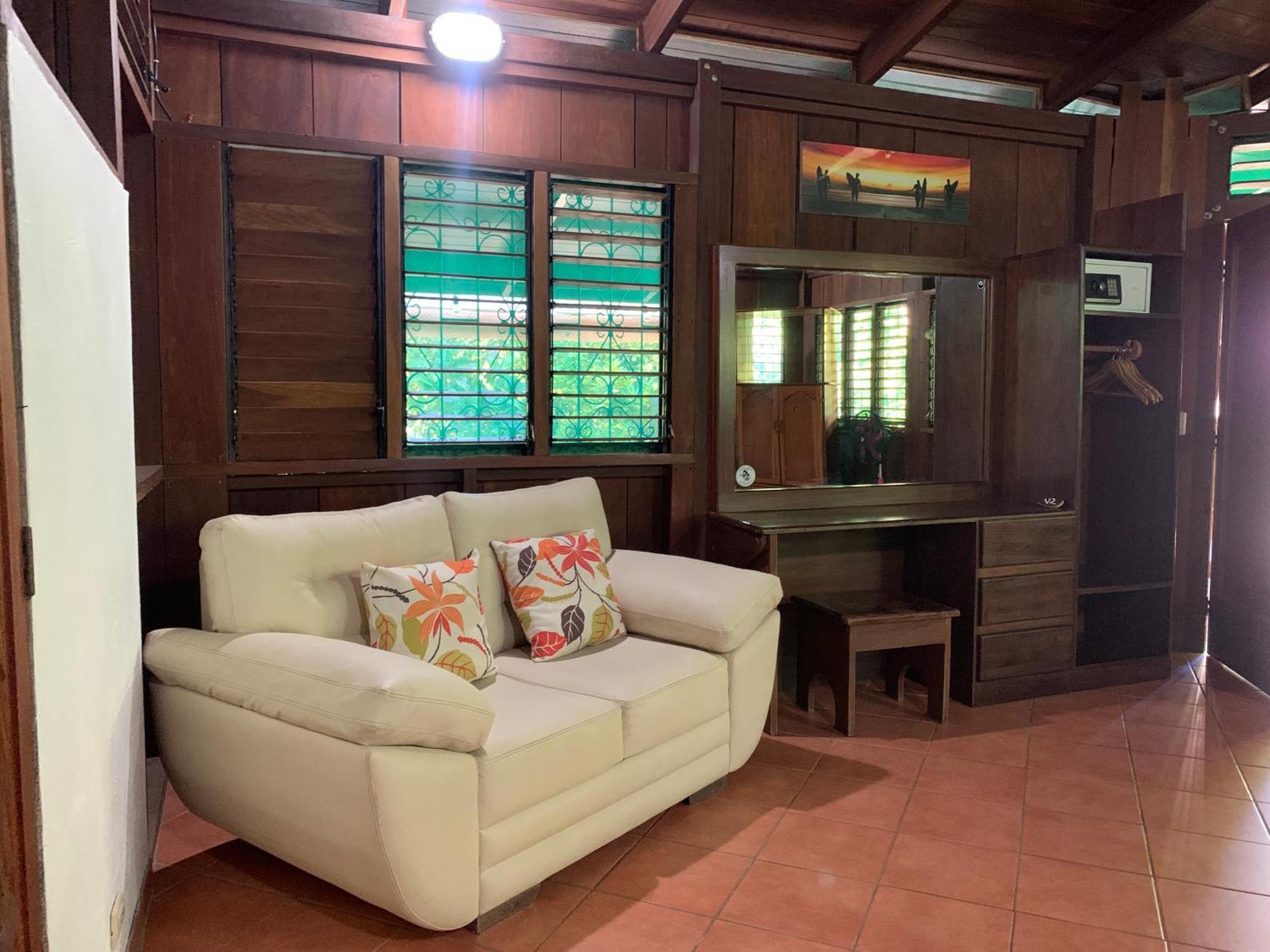 Mal Pais Surf Camp Hotel