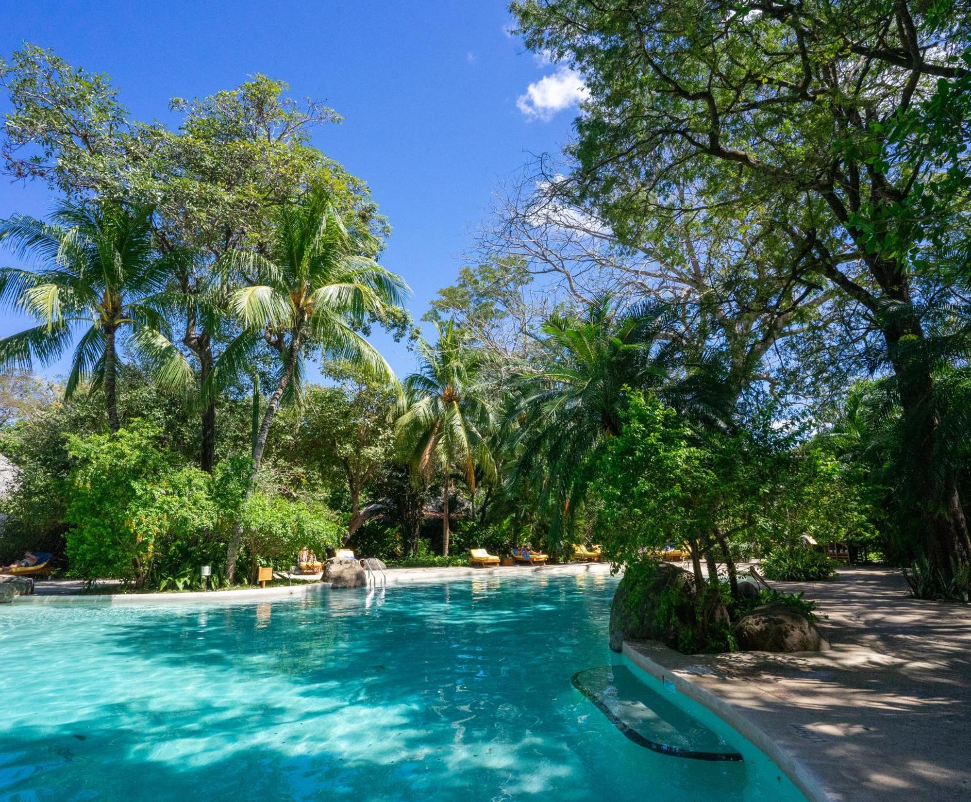 Hotel Capitan Suizo Beachfront Boutique