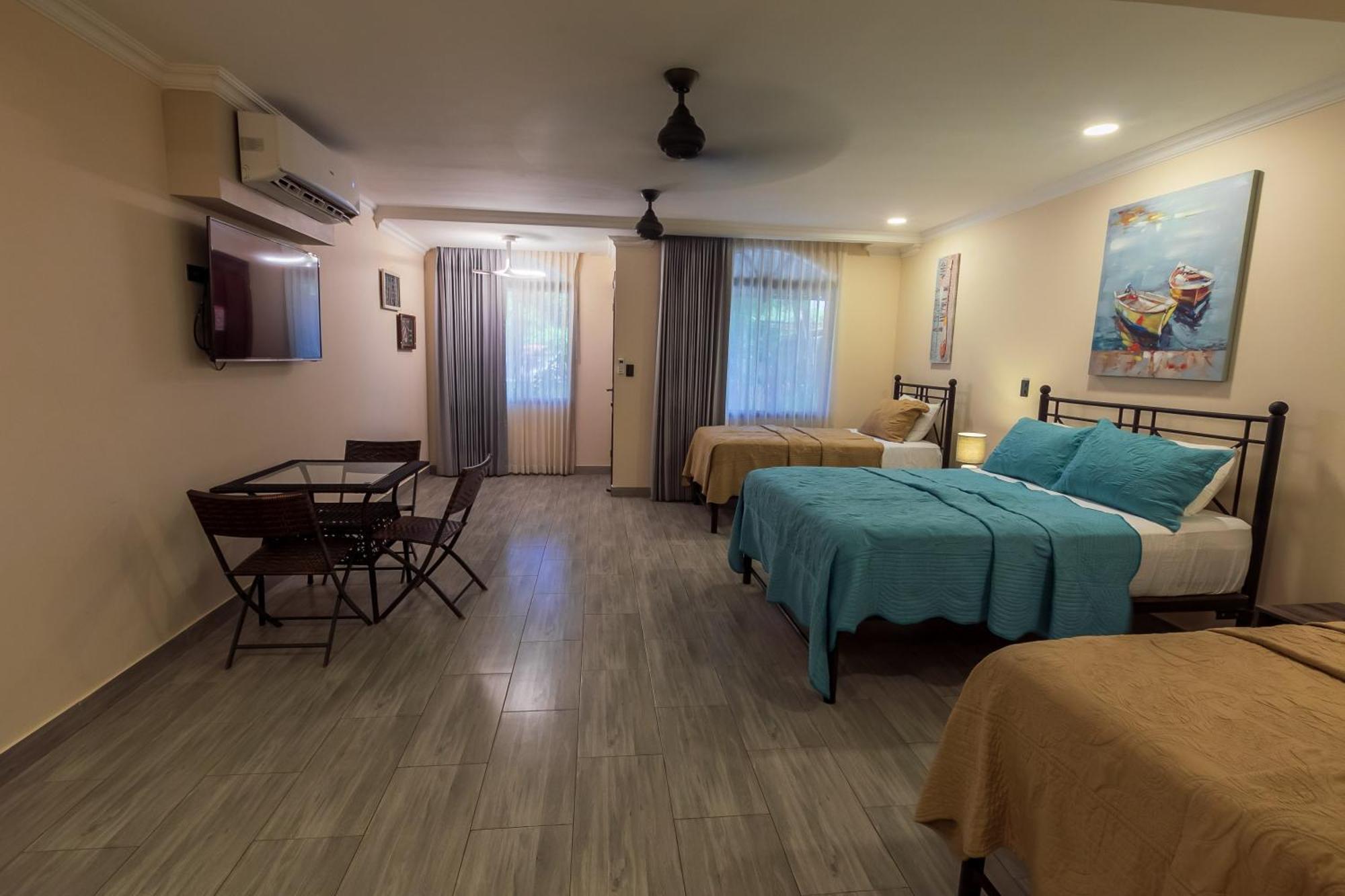 Aparthotel Casas Del Toro 3*