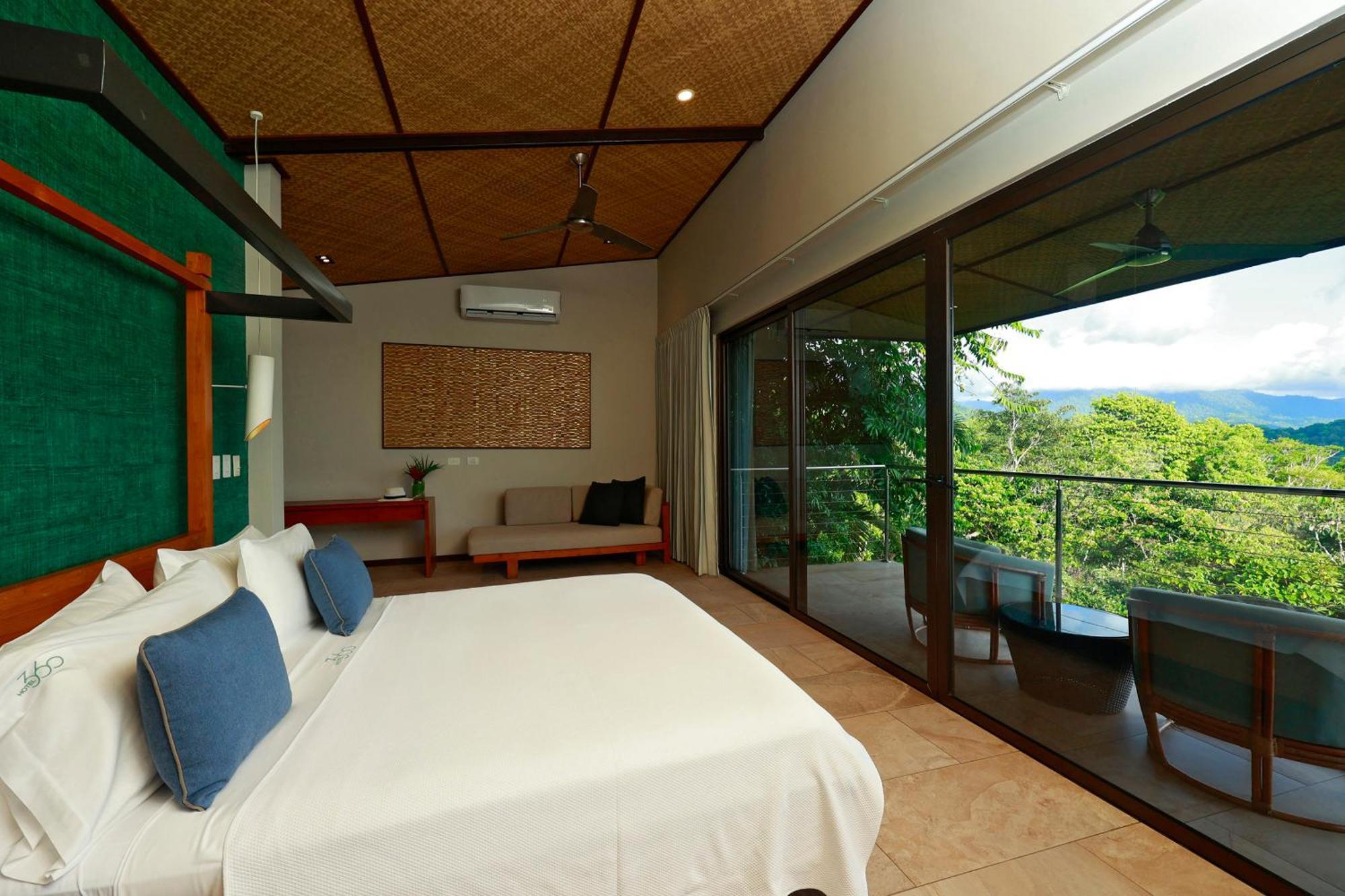 Three Sixty - Adults Only 4*