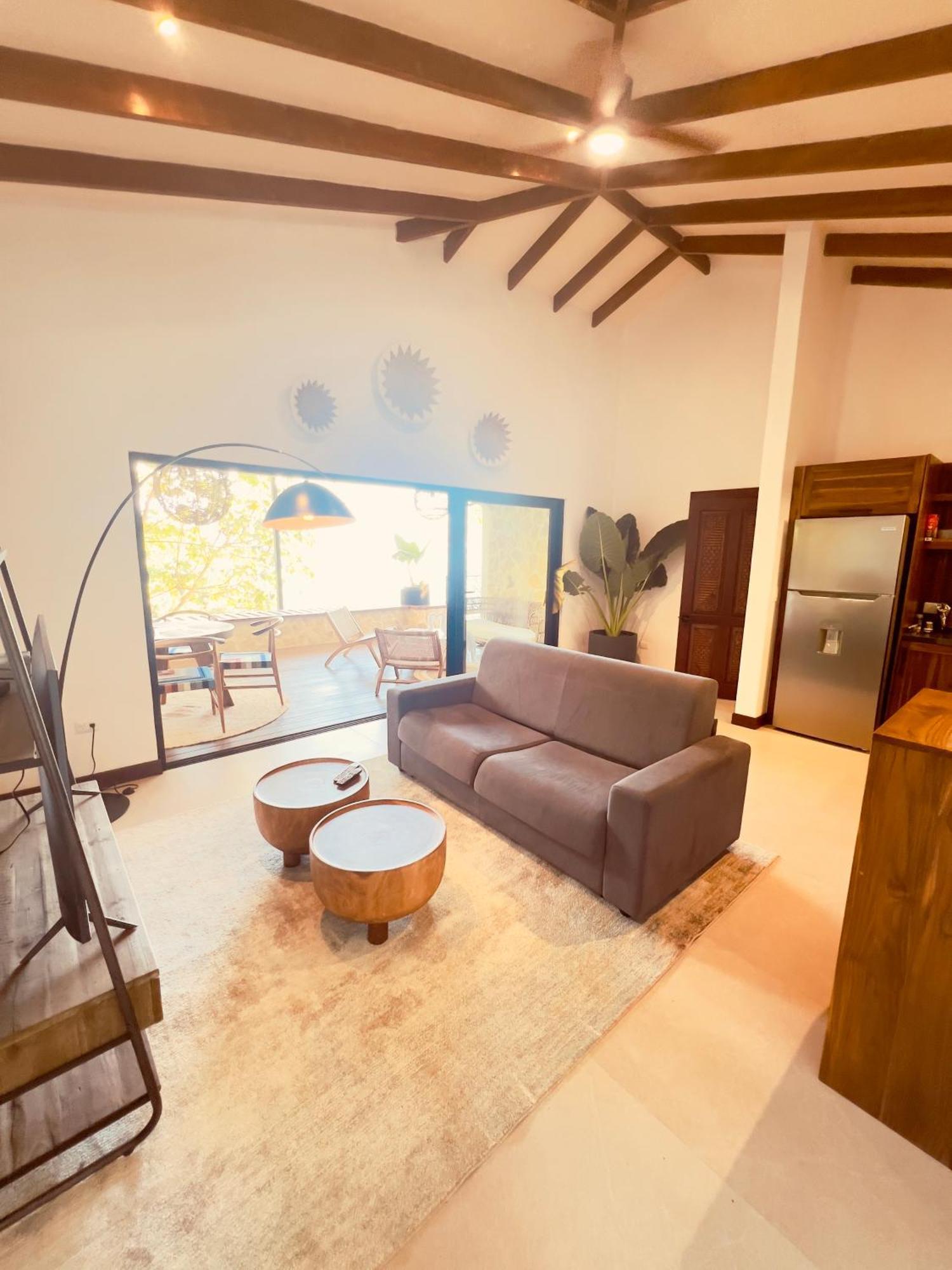 Tinamaste Apartment