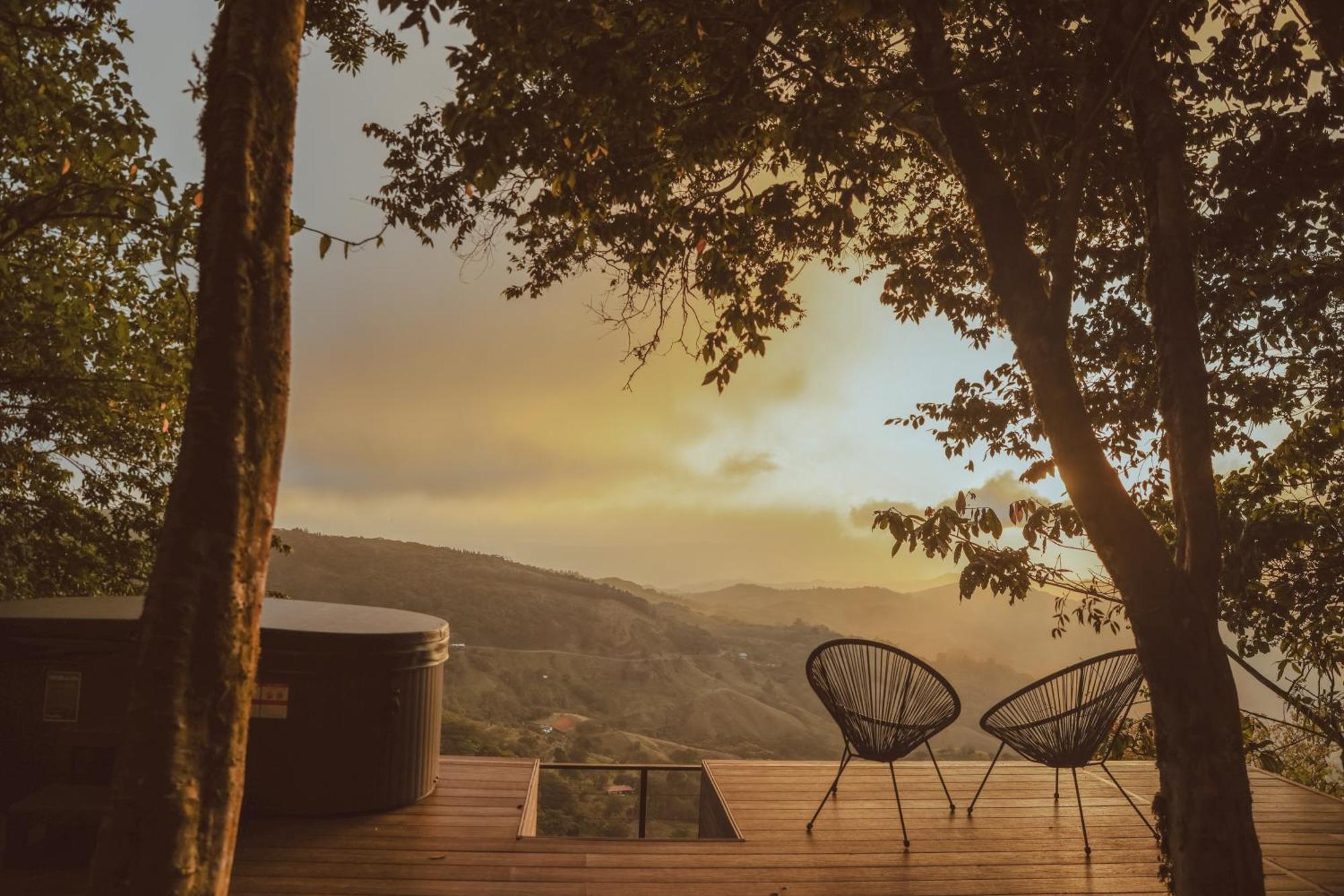 Amalu Luxury View Cabins Country house