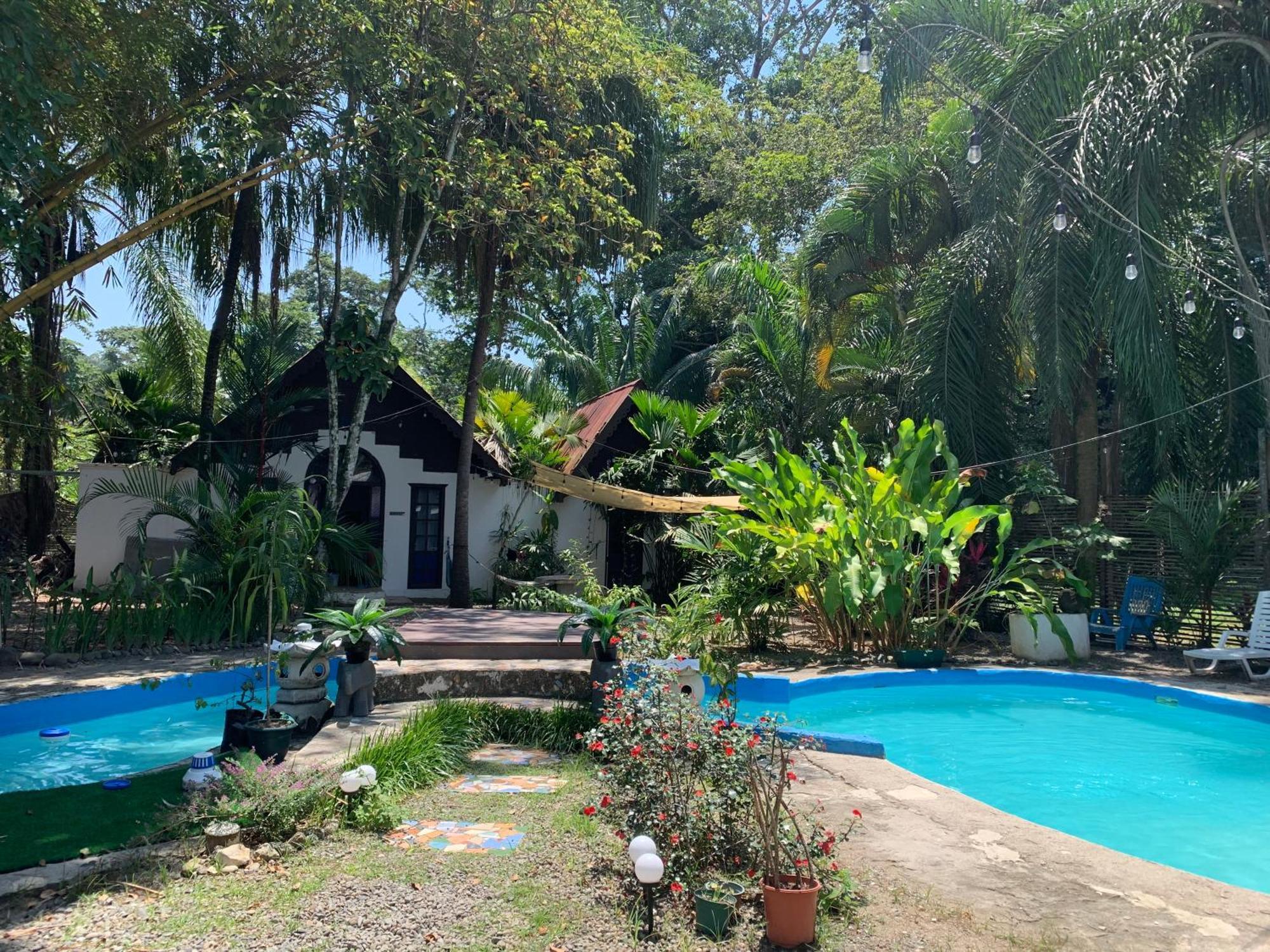 Hotel Mandacaru Puerto Viejo *