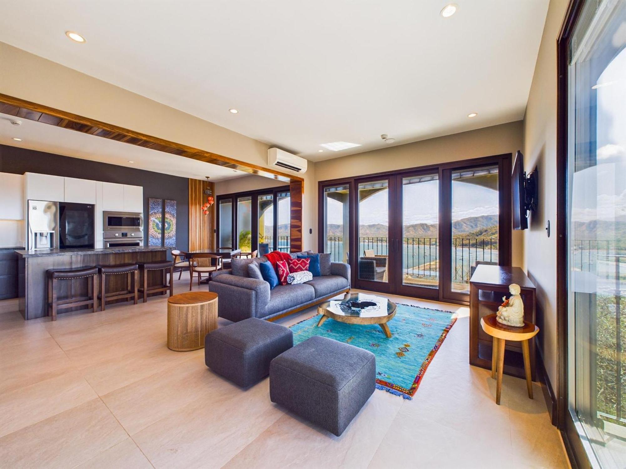 Apartment 360 Splendor 102 - Breathtaking Ocean View