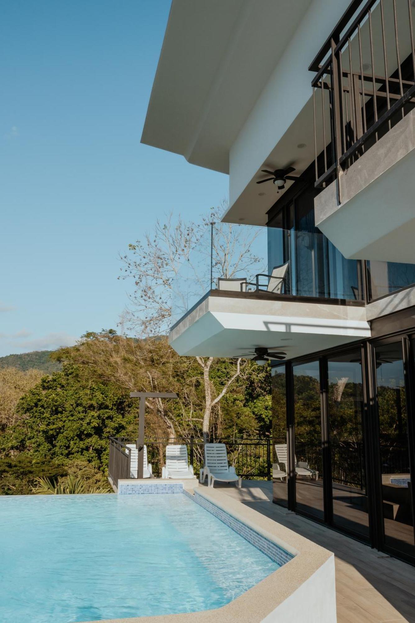 Villa Vida Palace Jaco