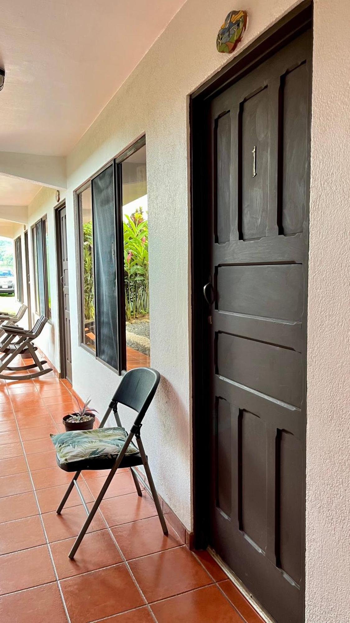 Downtown, Private With Bathroom Nuevo Arenal