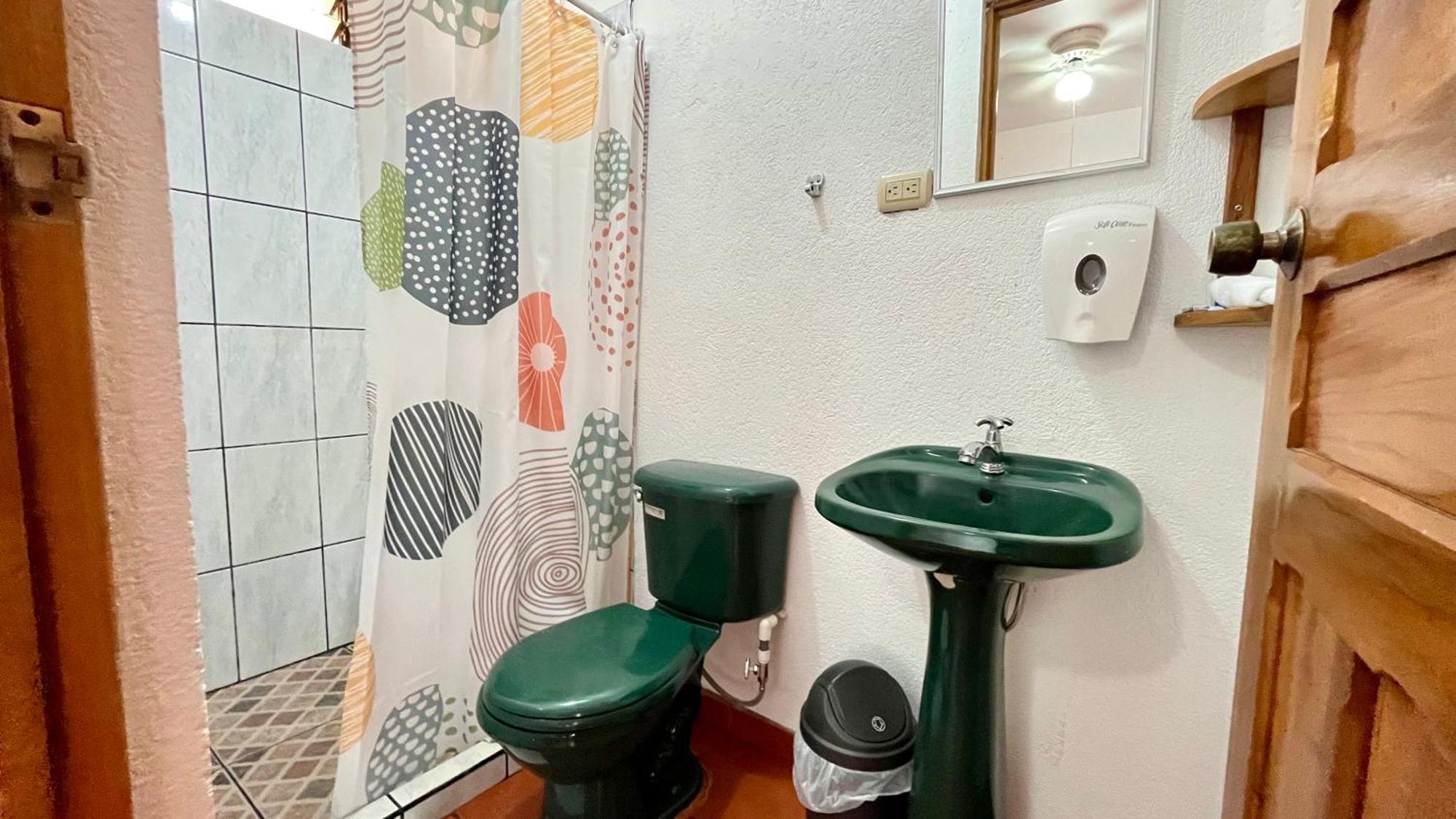 Downtown, Private With Bathroom