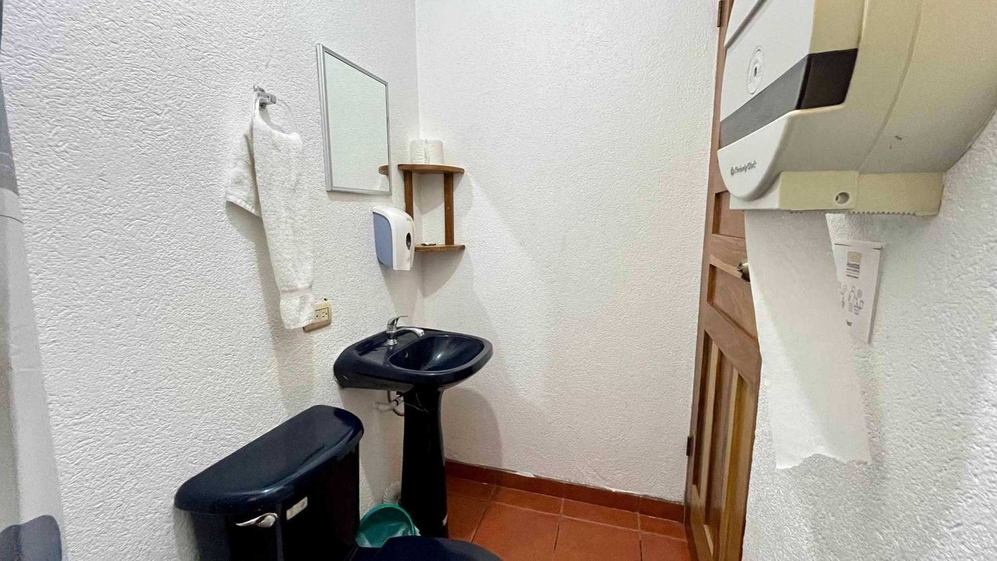 Downtown, Private With Bathroom Capsule hotel Nuevo Arenal