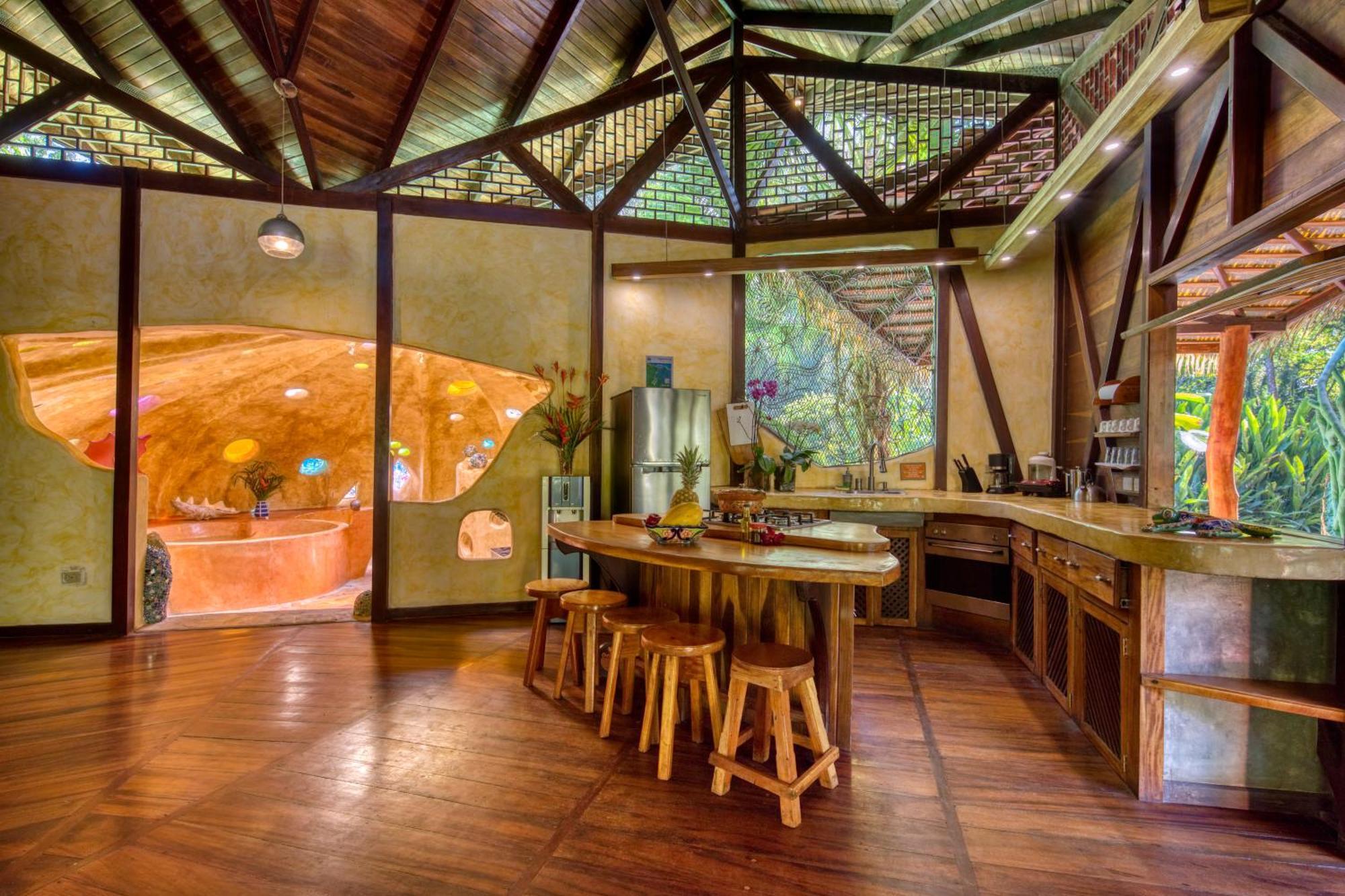 Tree House Beachfront *