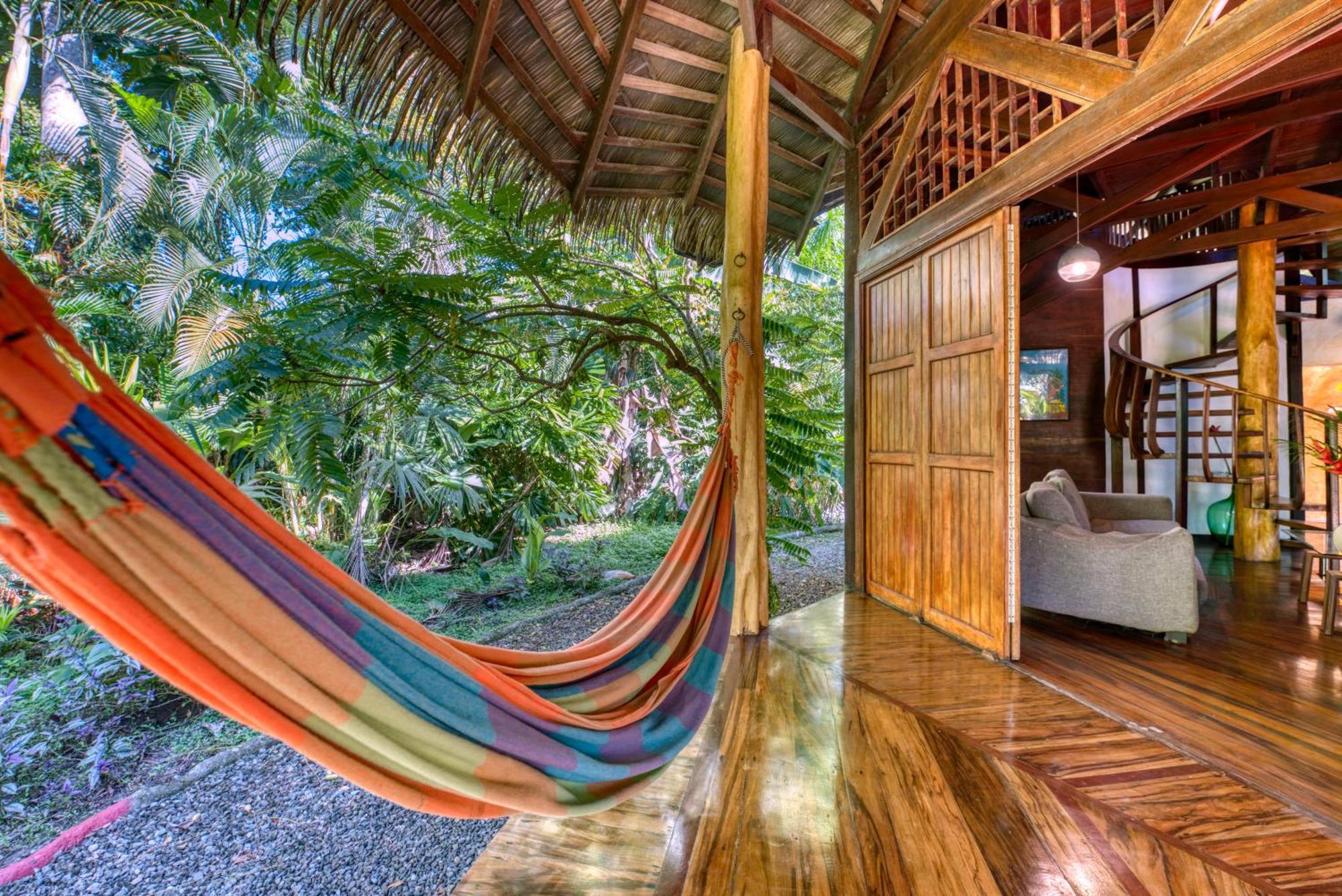 Tree House Beachfront Lodge