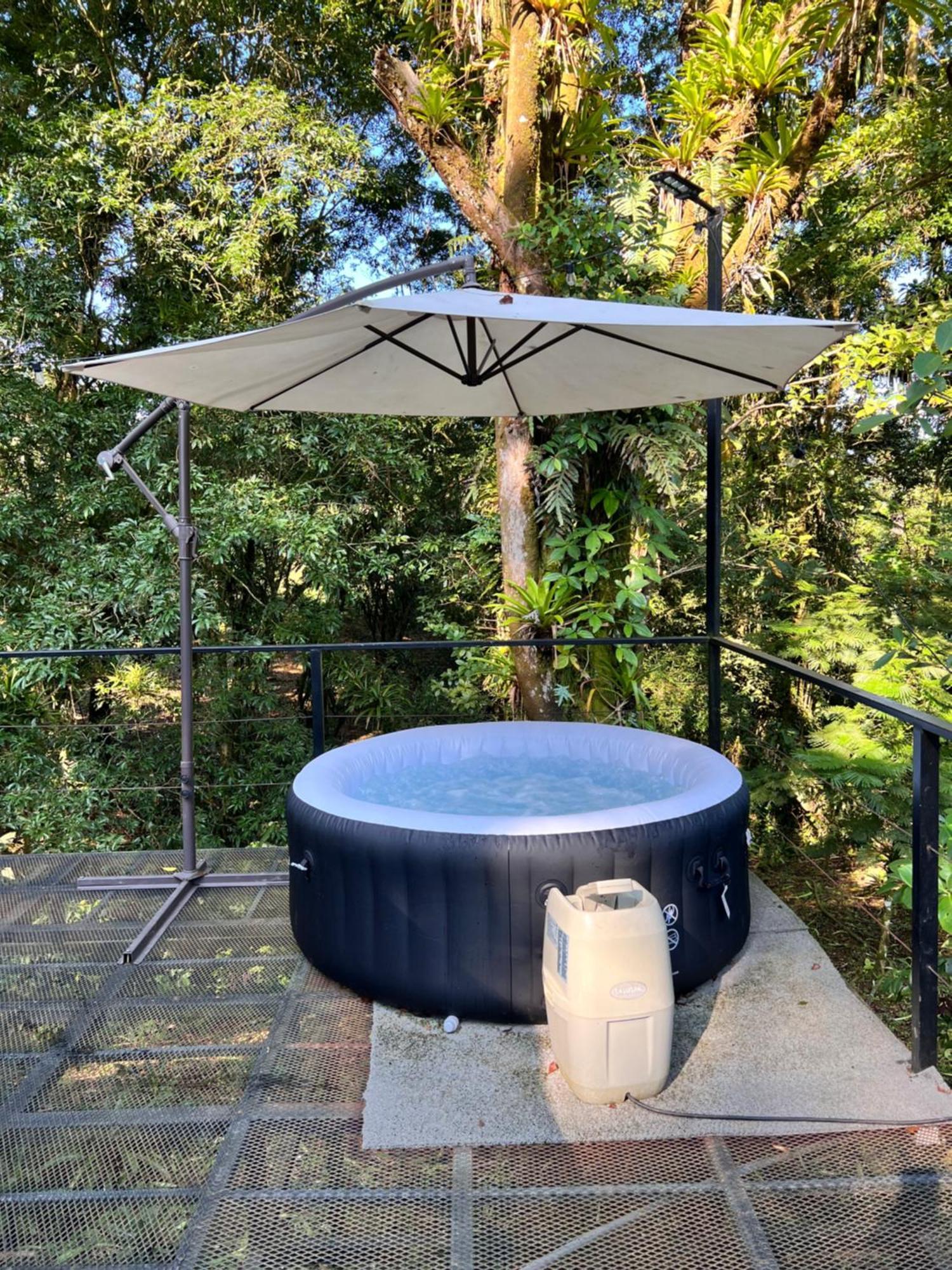 Roble Coral Glamping Sarapiqui