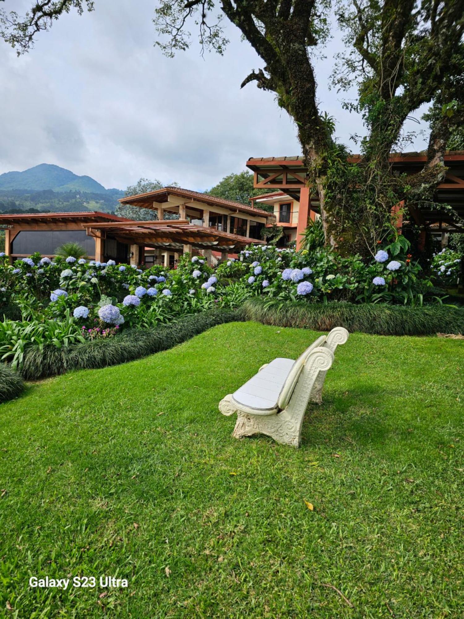 Finca Paraiso Mountain Retreat Near San Jose Airport Birri