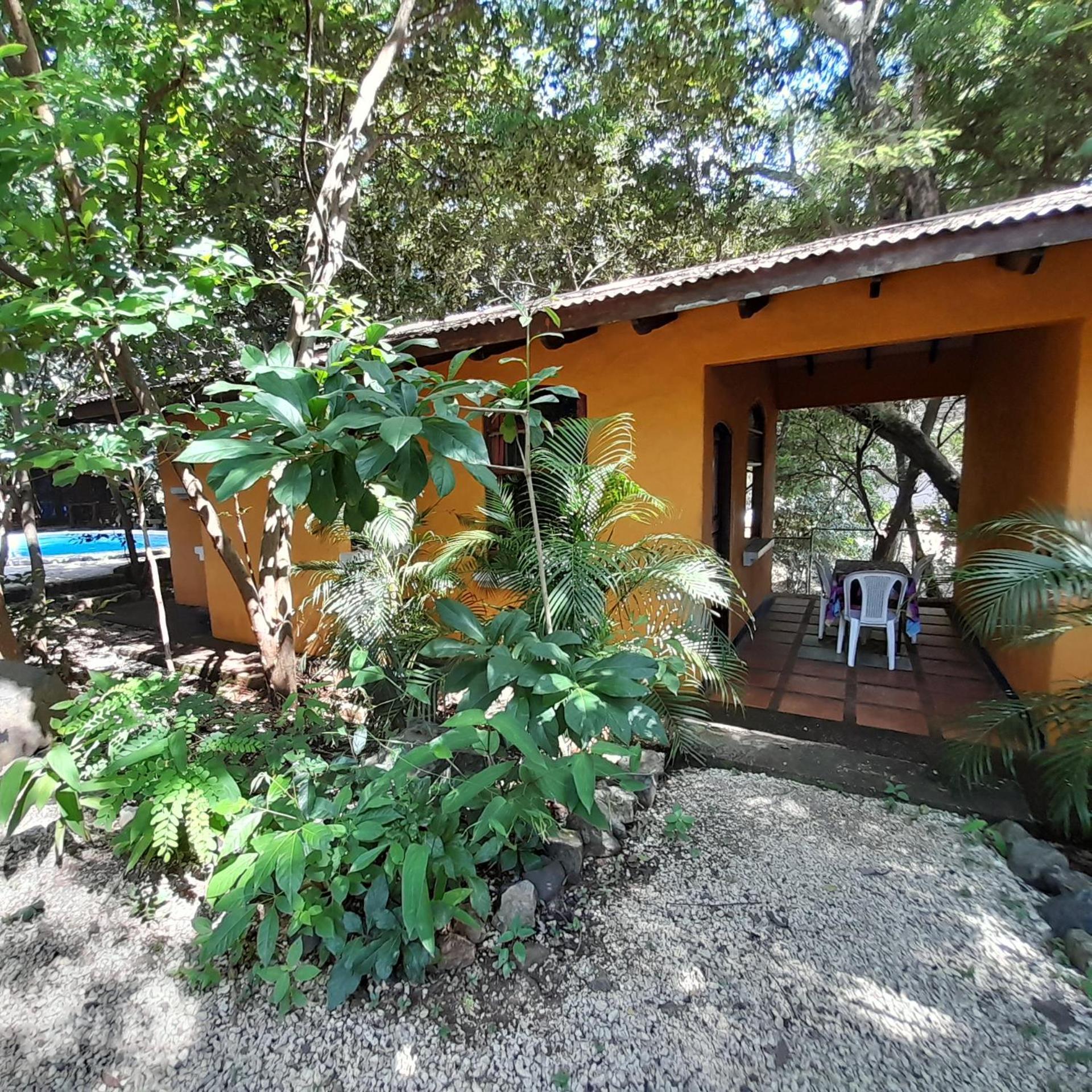 Hotel Cabinas La Playa