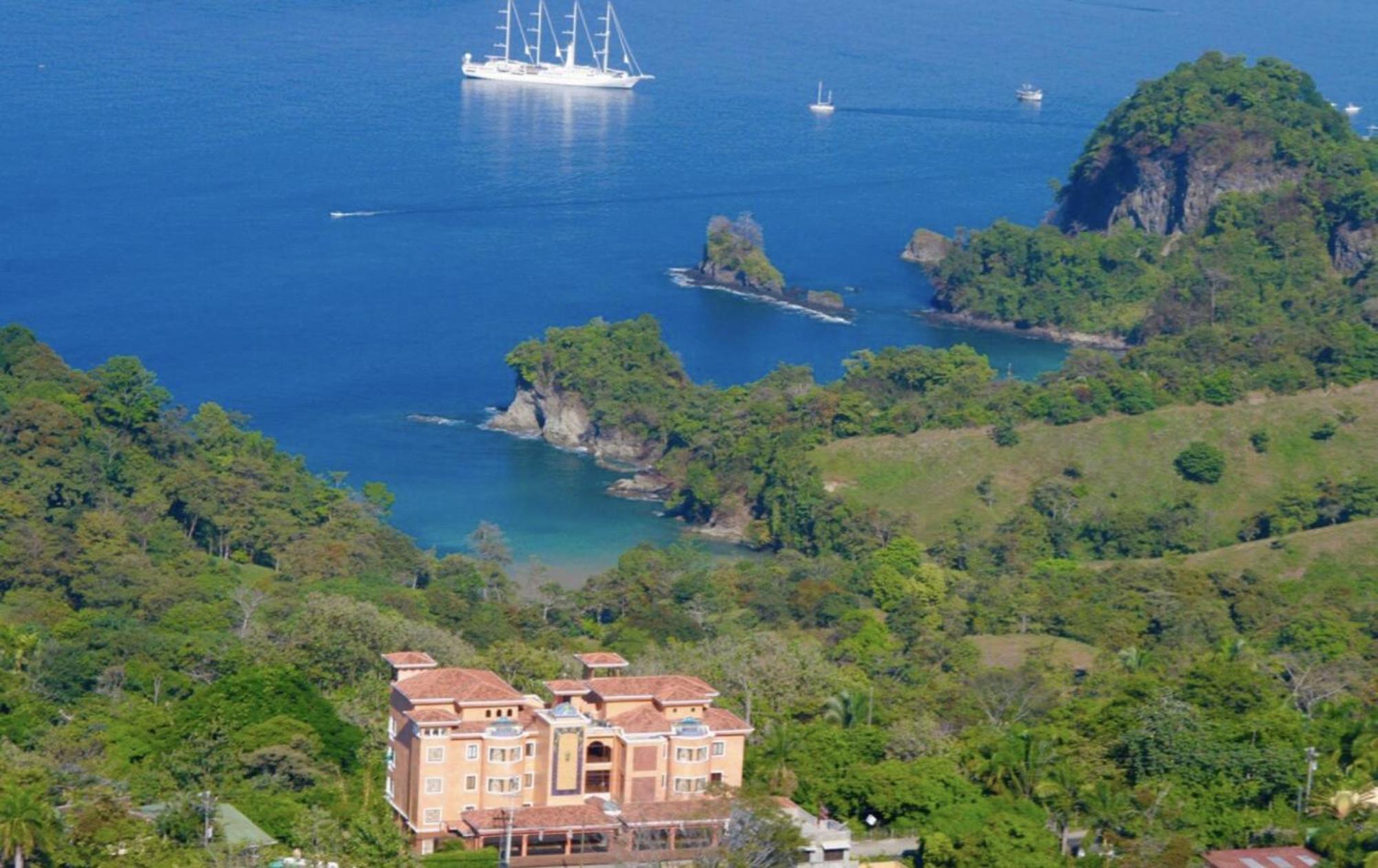 Villa Pacifico Colonial *