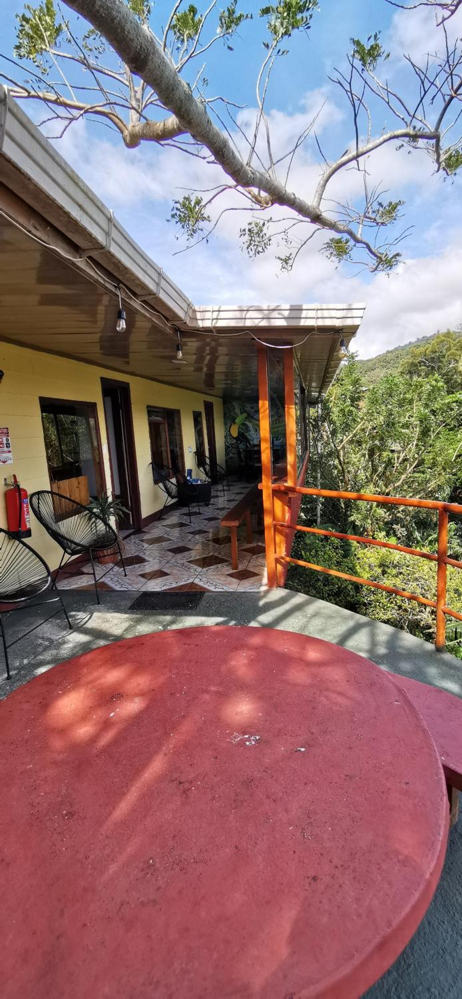 Mora's Place Hostel Monteverde