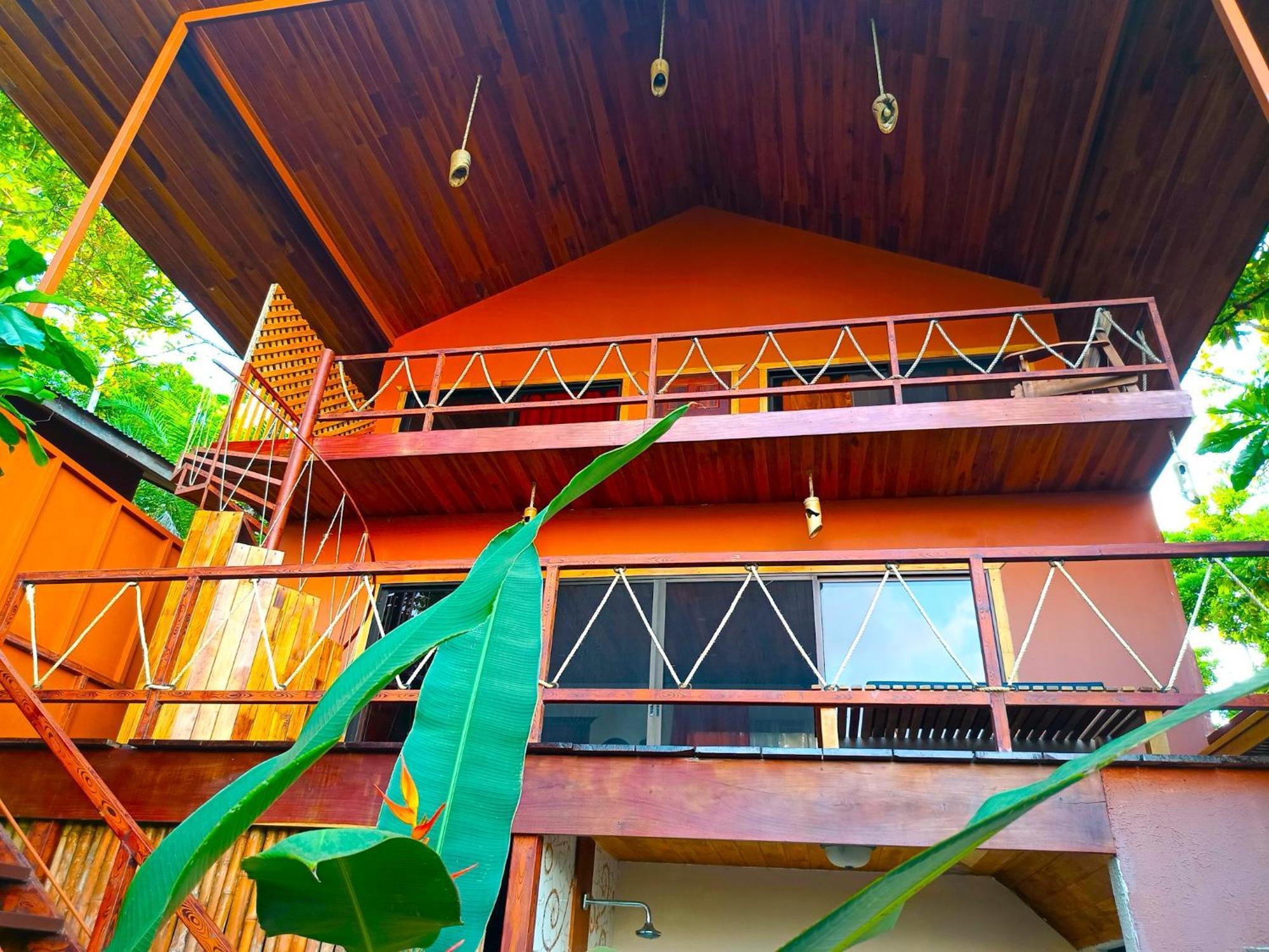 Corcovado-ac-jacuzzi-pool-great Views-nature-relaxing * Puerto Jimenez