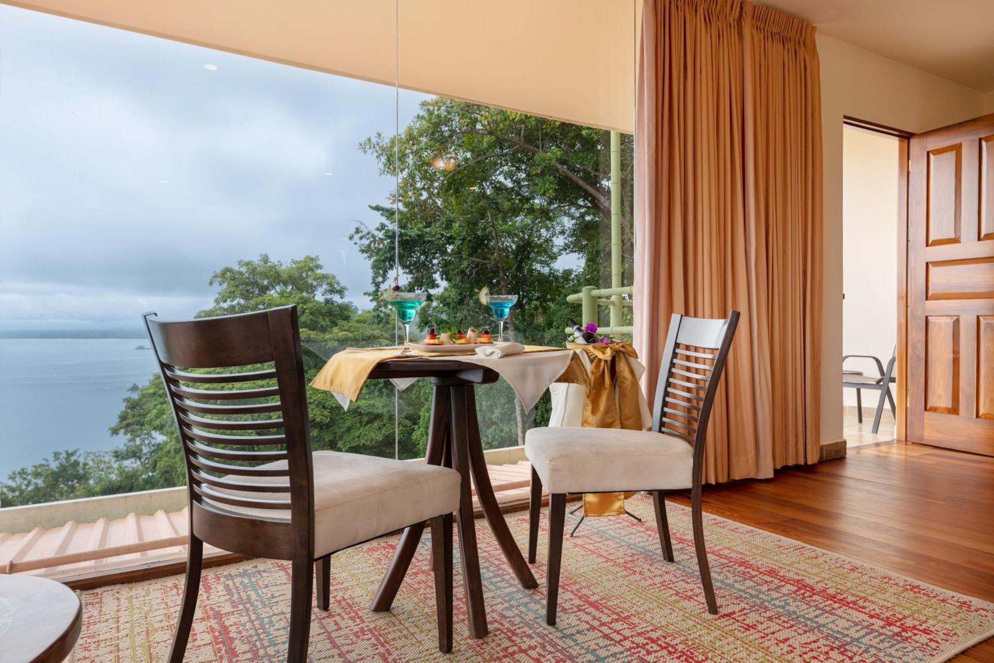 Hotel Issimo (adults Only)