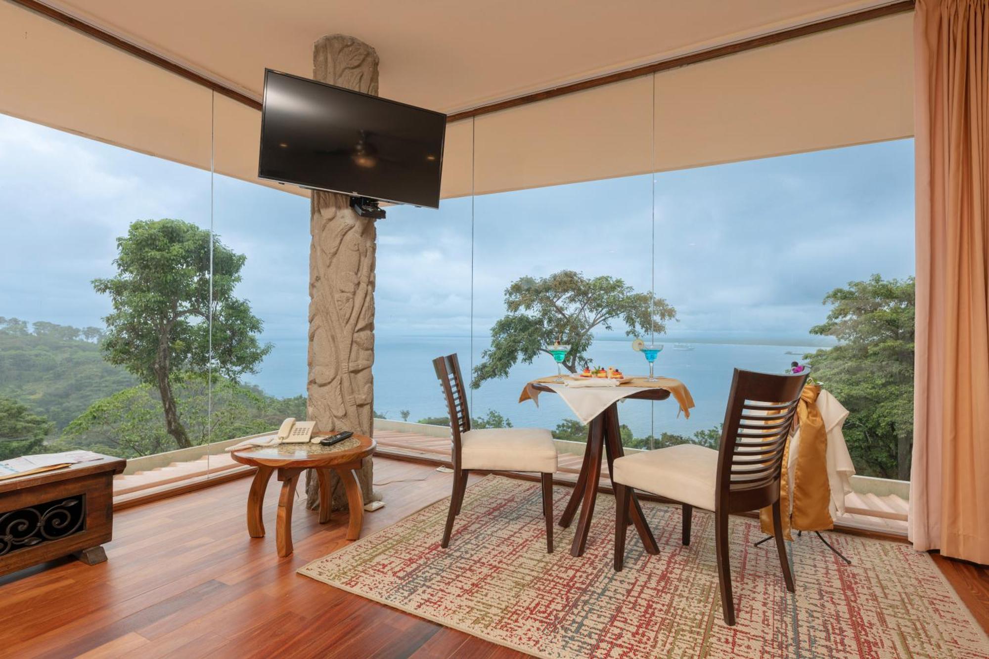 Hotel Issimo (adults Only)