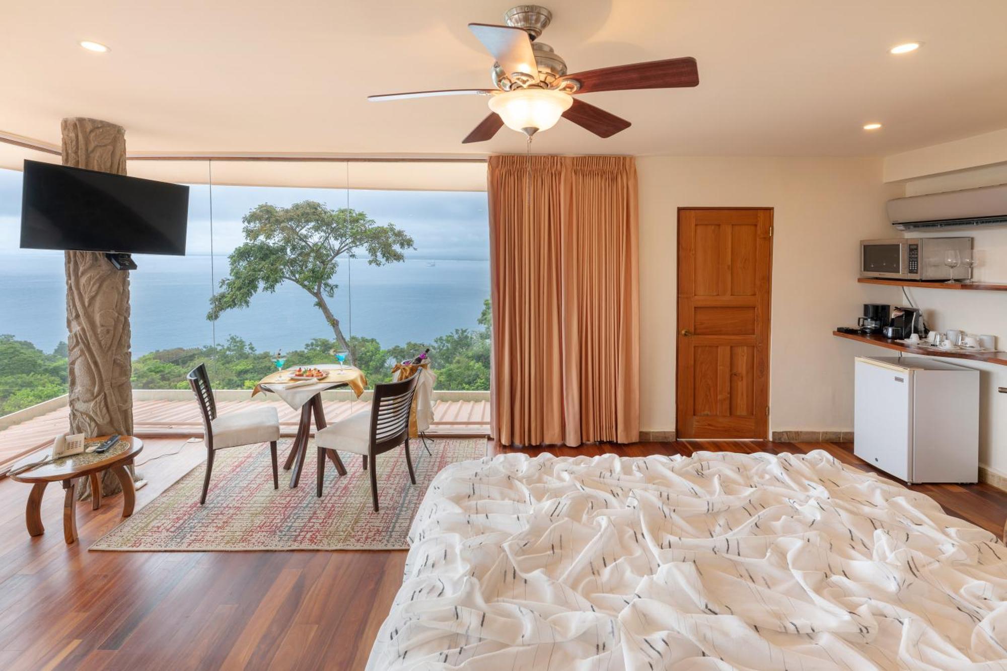 Hotel Issimo (adults Only) 4*