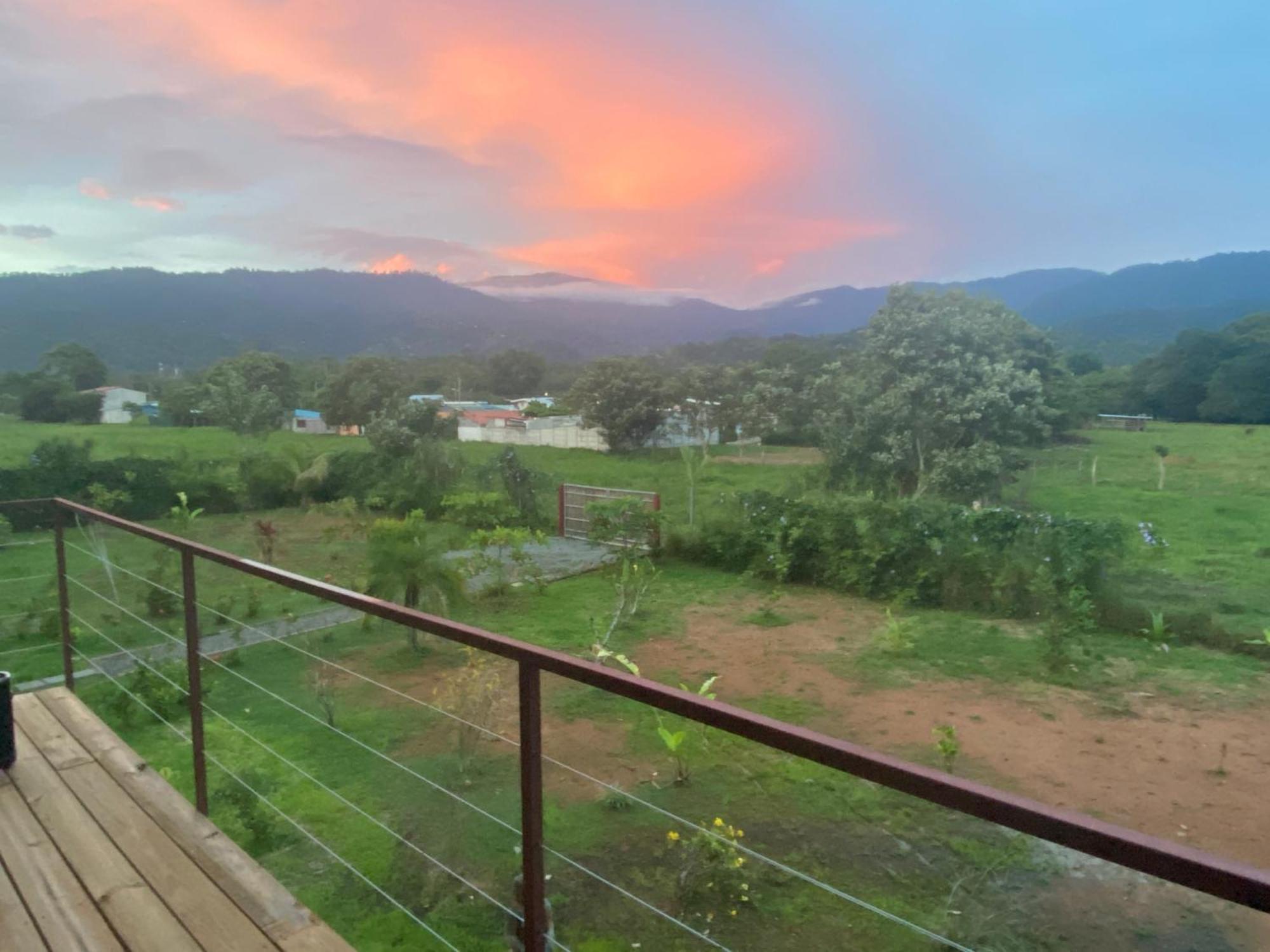 Oasis Retreat With And Uvita