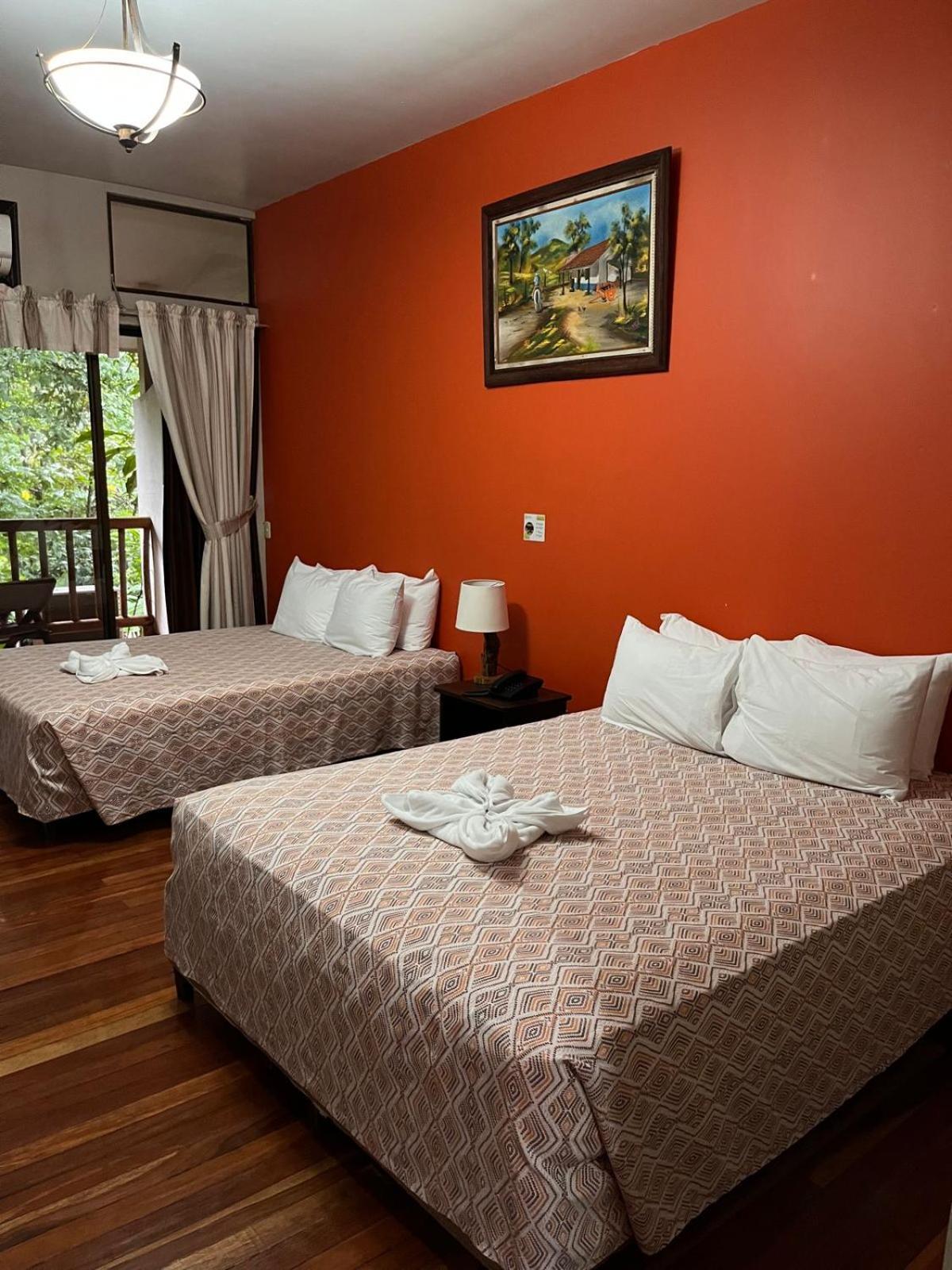 El Bambu Hotel 3*