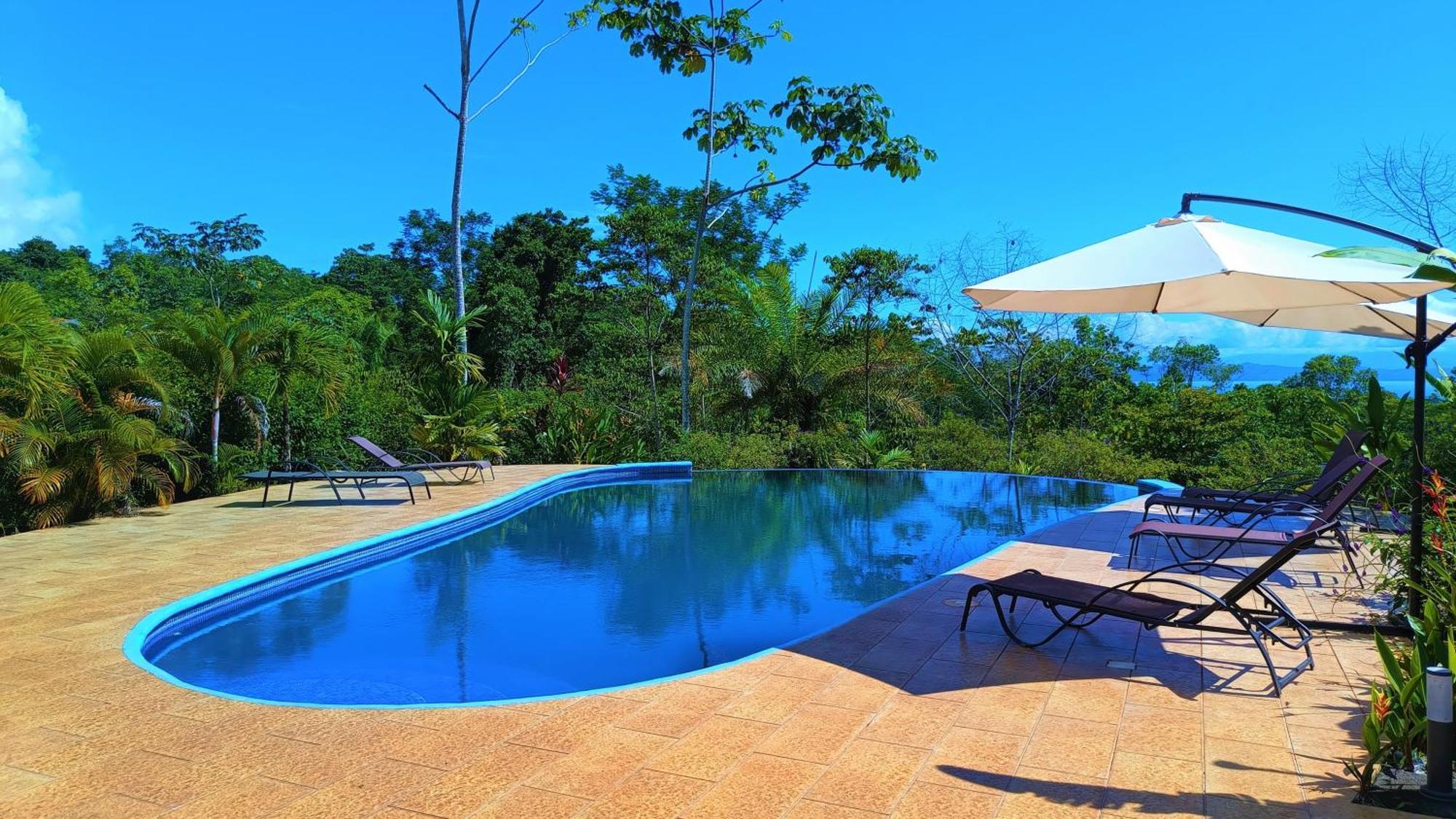 Corcovado-ac-jacuzzi-pool-great Views-nature-relaxing *
