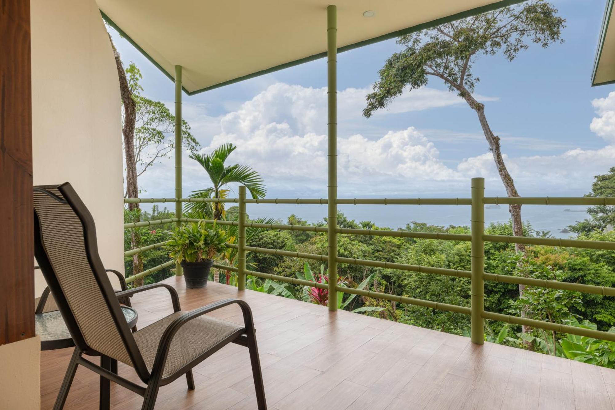 Issimo (adults Only) Hotel