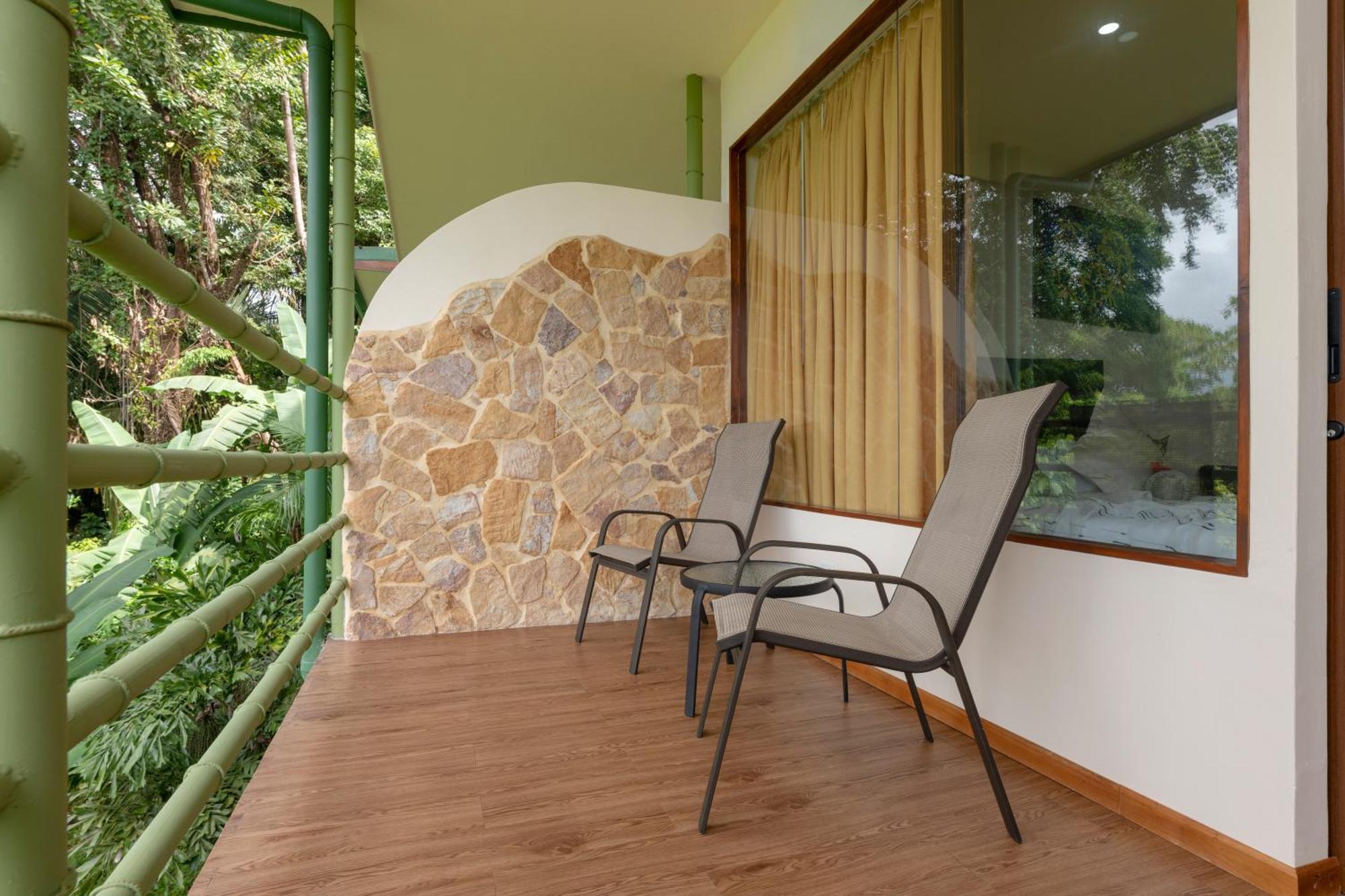Issimo (adults Only) Hotel