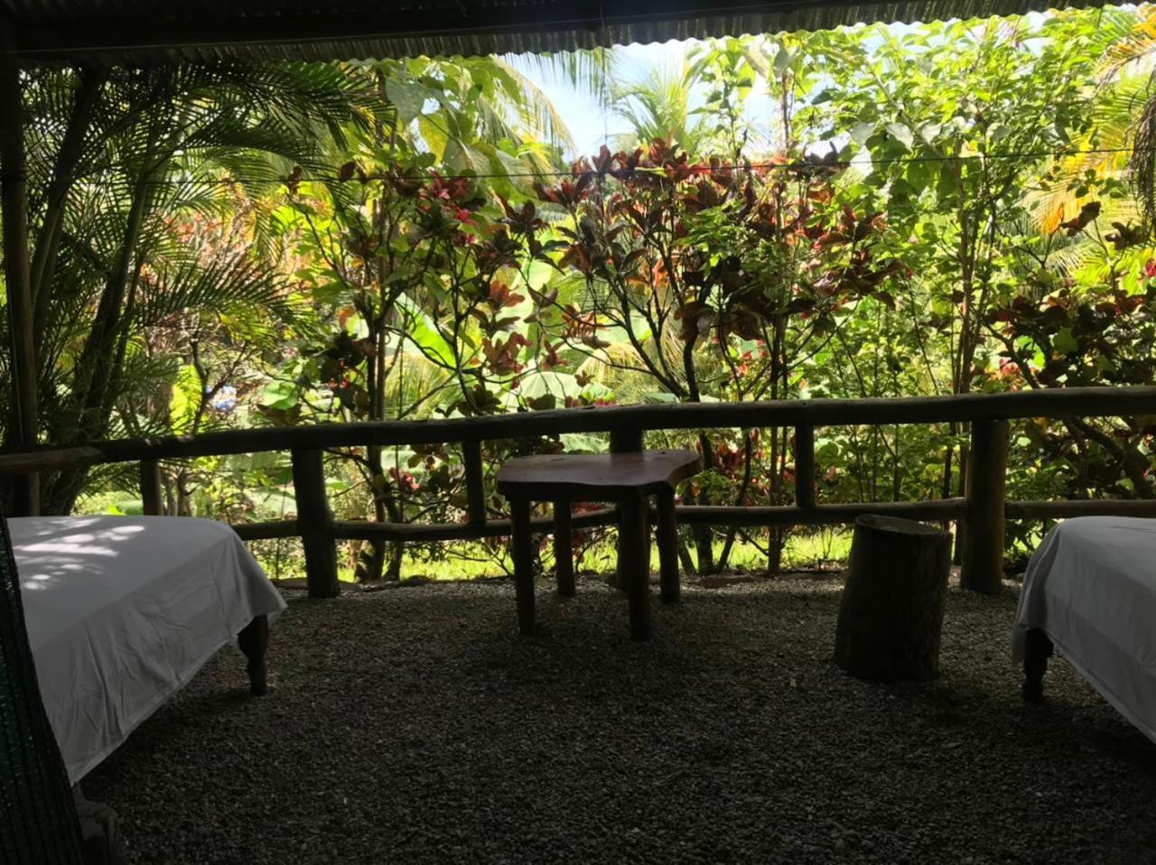 Hotel Mal Pais Surf Camp 2*