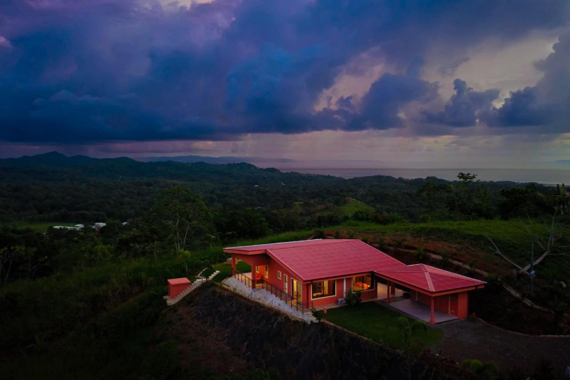 Unforgettable Roca Ocean To Mountain Views Ojochal