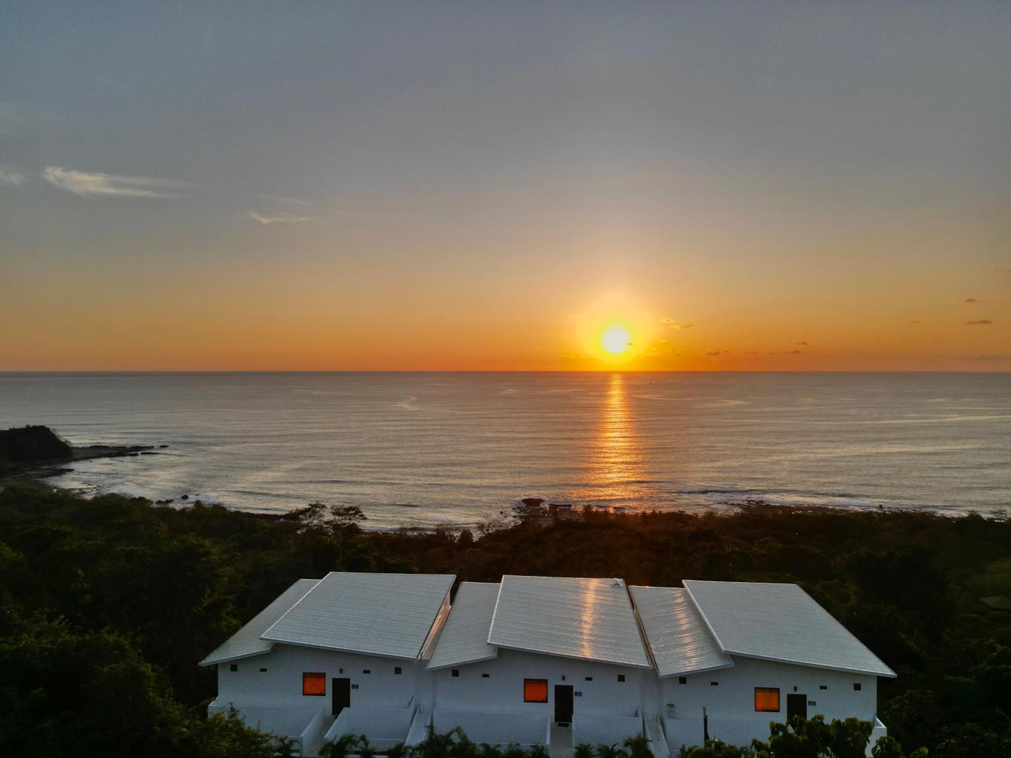 Aparthotel Les Roches - Paradise Retreat