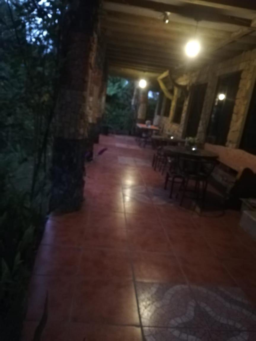 Reserva Y Robles Mimosos Bed & Breakfast Cartago