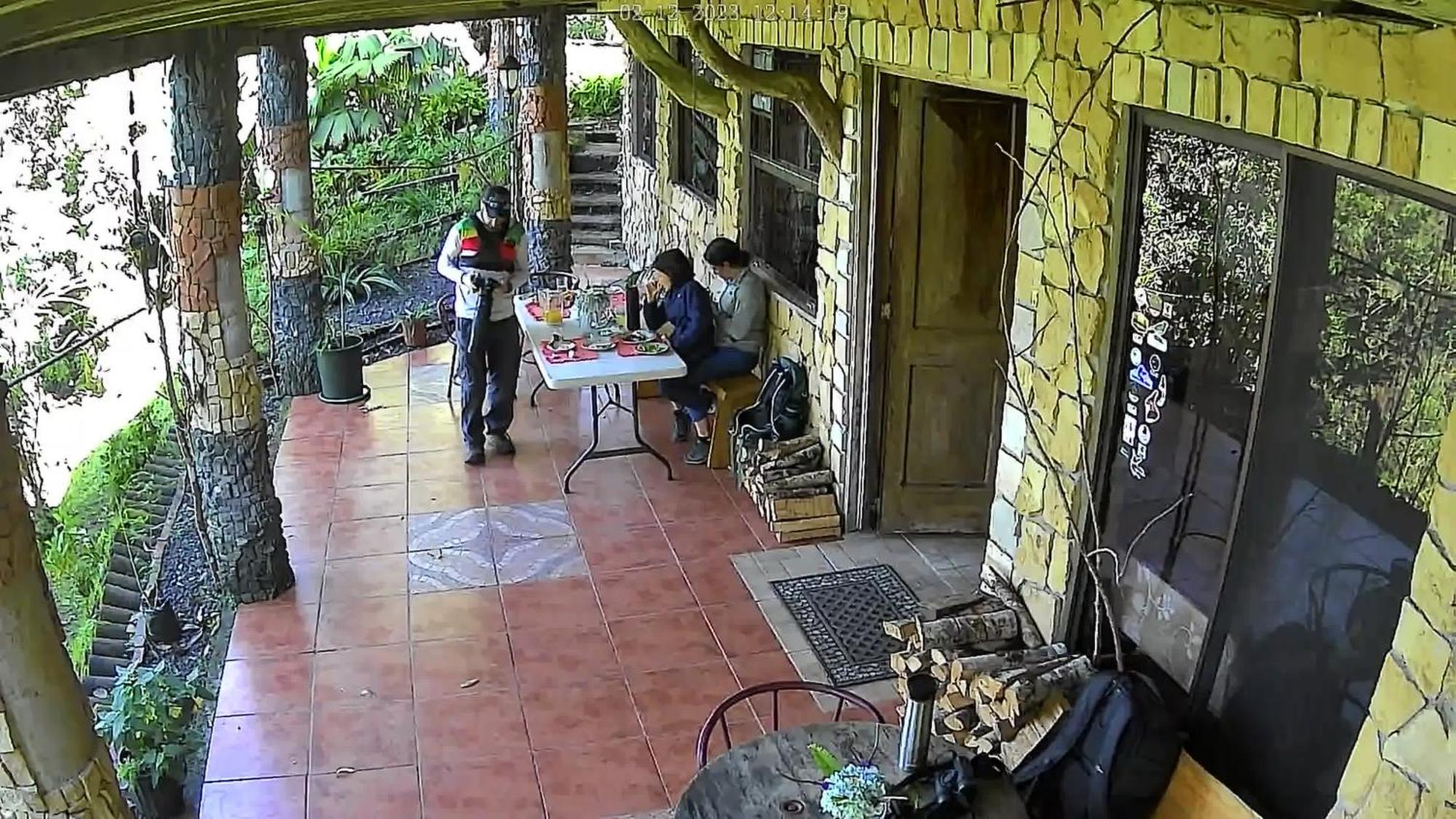 Reserva Y Robles Mimosos Cartago