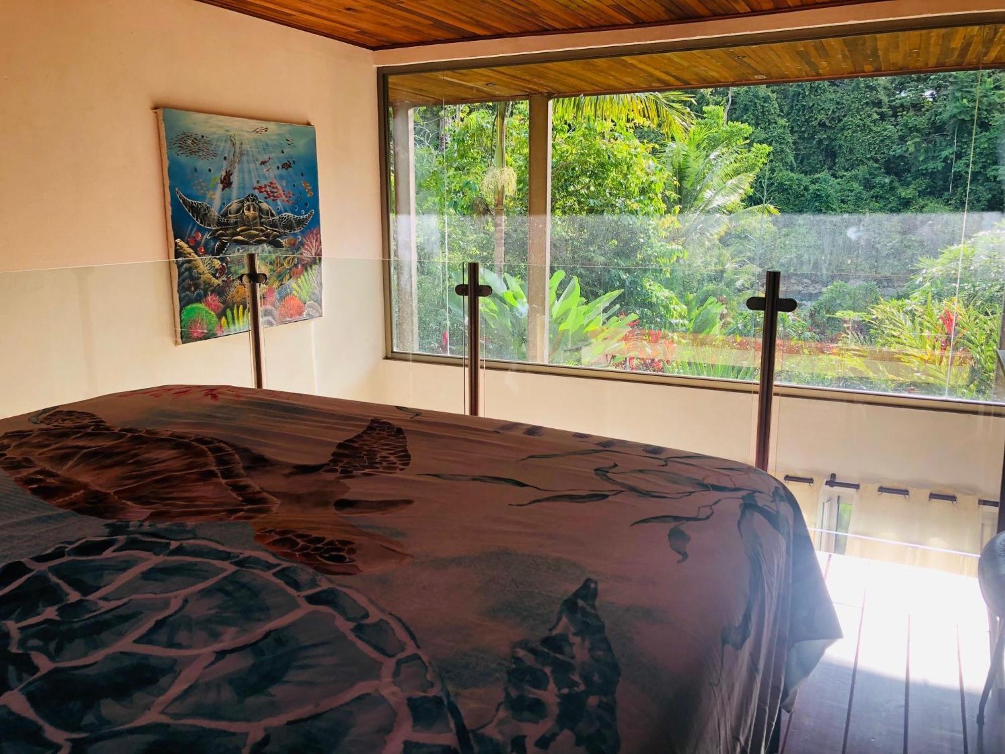 Tortuga Premium Riverfront Jungle With Jacuzzi And Pool Villa