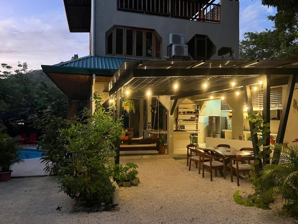 Casa Vida Ananda Walk To Playa Hermosa Guest house *