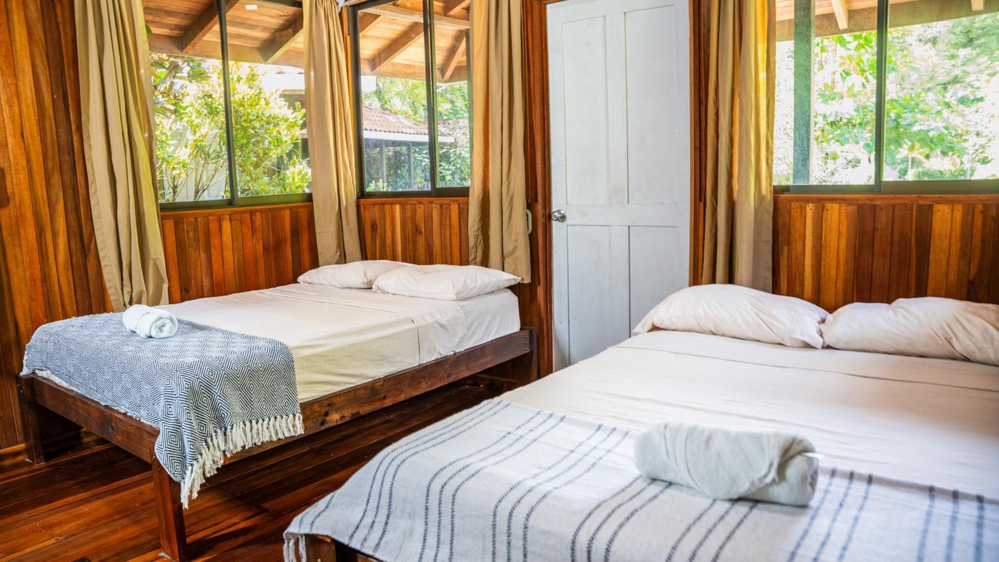 Kalea Yard Lodge