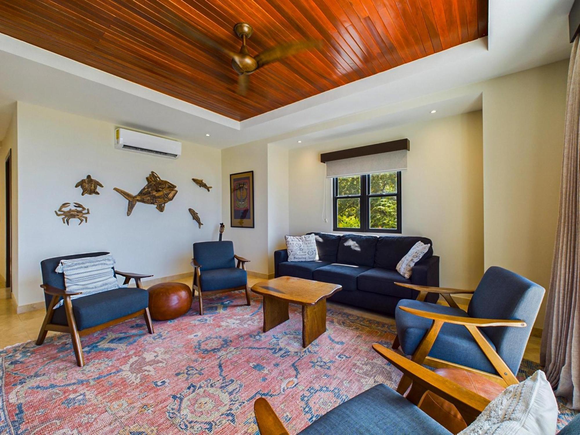 Dos Rios 70- 6 Bedroom On 1-2 Acre *