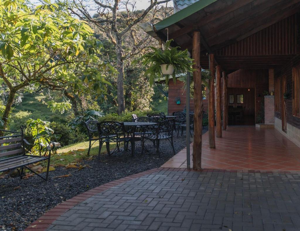 Cedrela Eco-lodge & Restaurante Lodge Copey