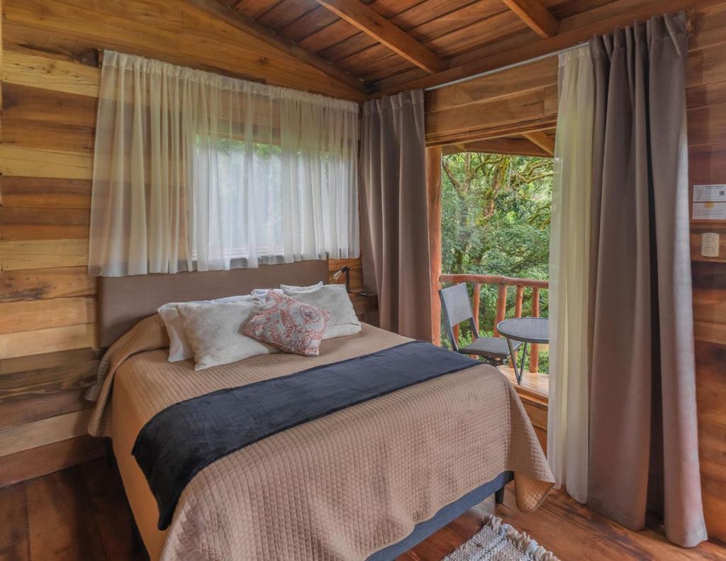Cedrela Eco-lodge & Restaurante Lodge *