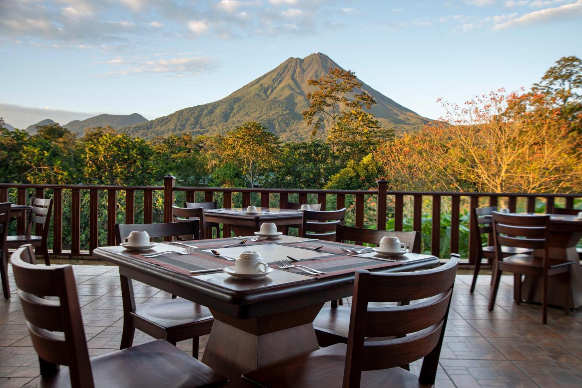 Arenal Manoa & Hot Springs Hotel
